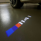 ÉCLAIRAGE DE PROJECTEUR BMW M3 LOGO Nr.24 (quantité 1 = 1 jeux / 2 feux de porte)
