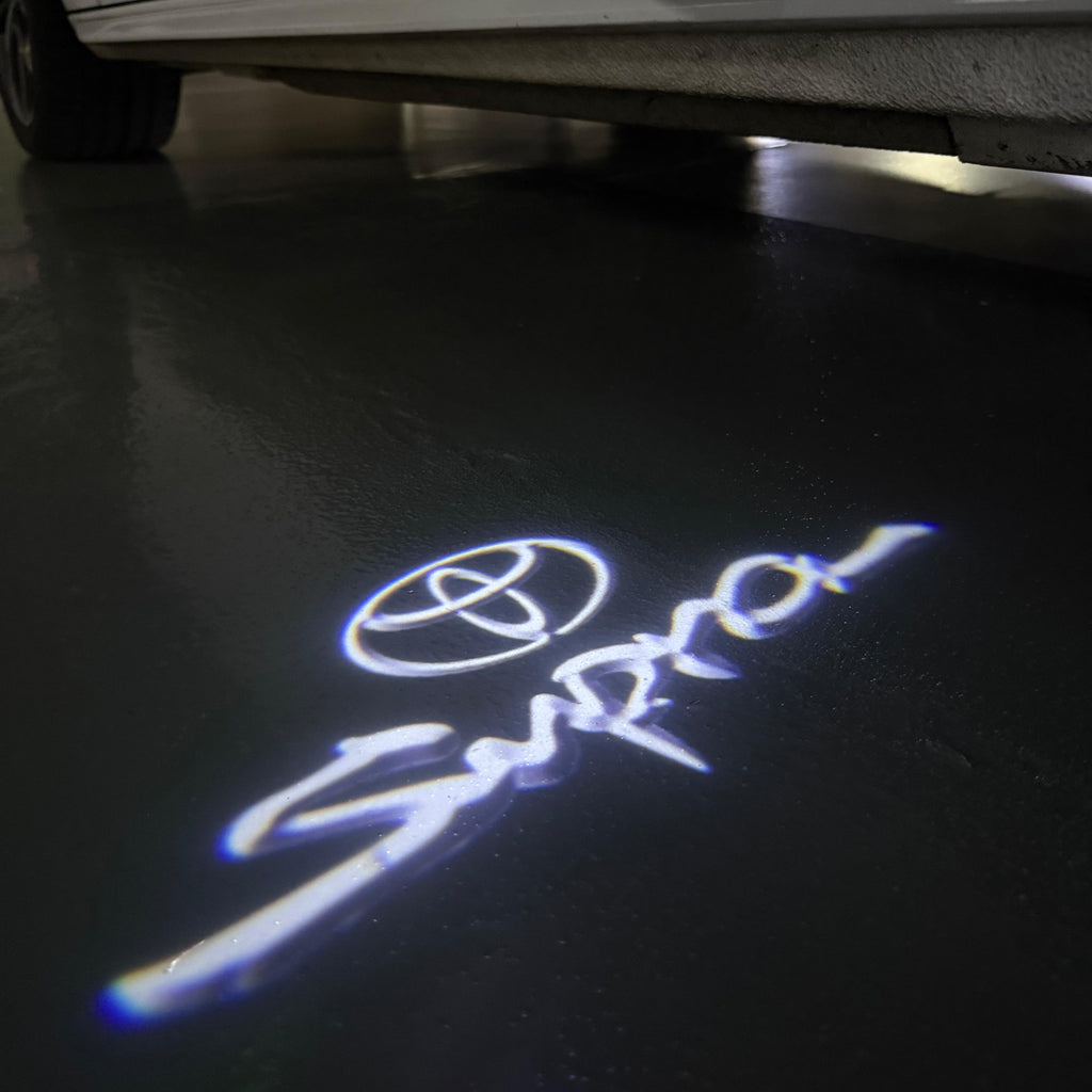 Toyota LOGO PROJECROTR LIGHTS Nr.02 (quantità 1 = 1 set / 2 luci porta)