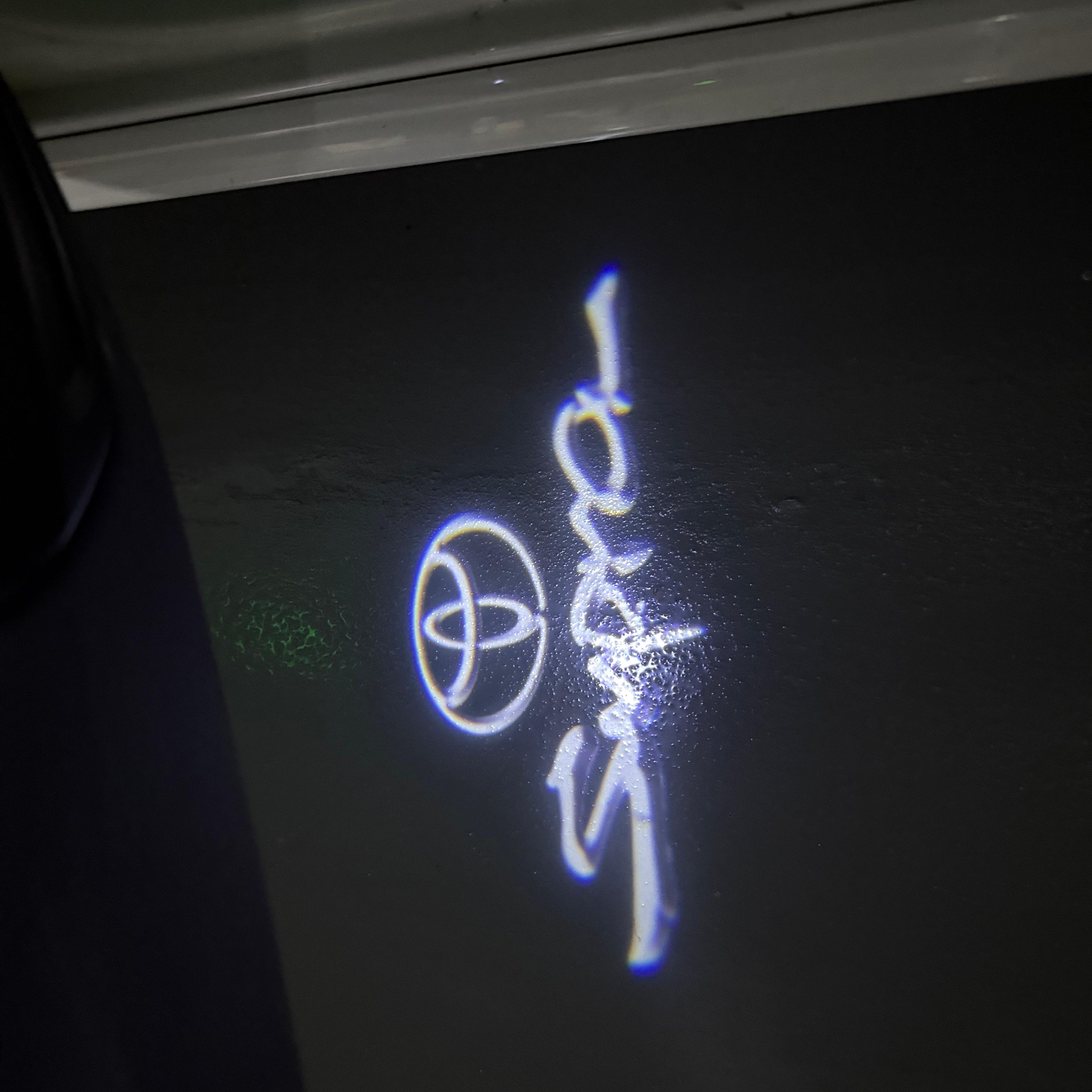 Toyota LOGO PROJECROTR LIGHTS Nr.02 (quantità 1 = 1 set / 2 luci porta)