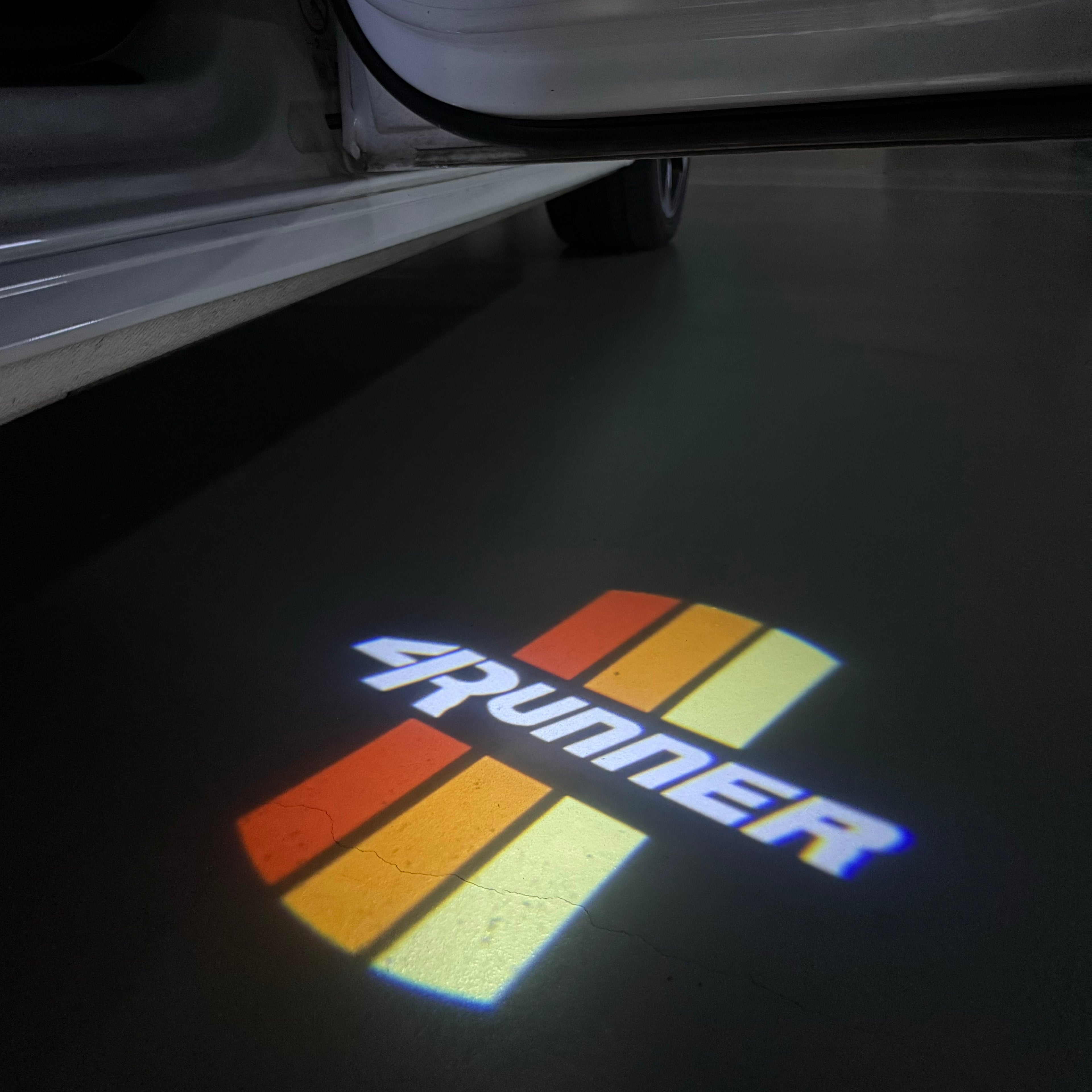 Toyota LOGO PROJECTOR LIGHTS Nr.02 (Anzahl 1 = 1 Sätze / 2 Türlichter)