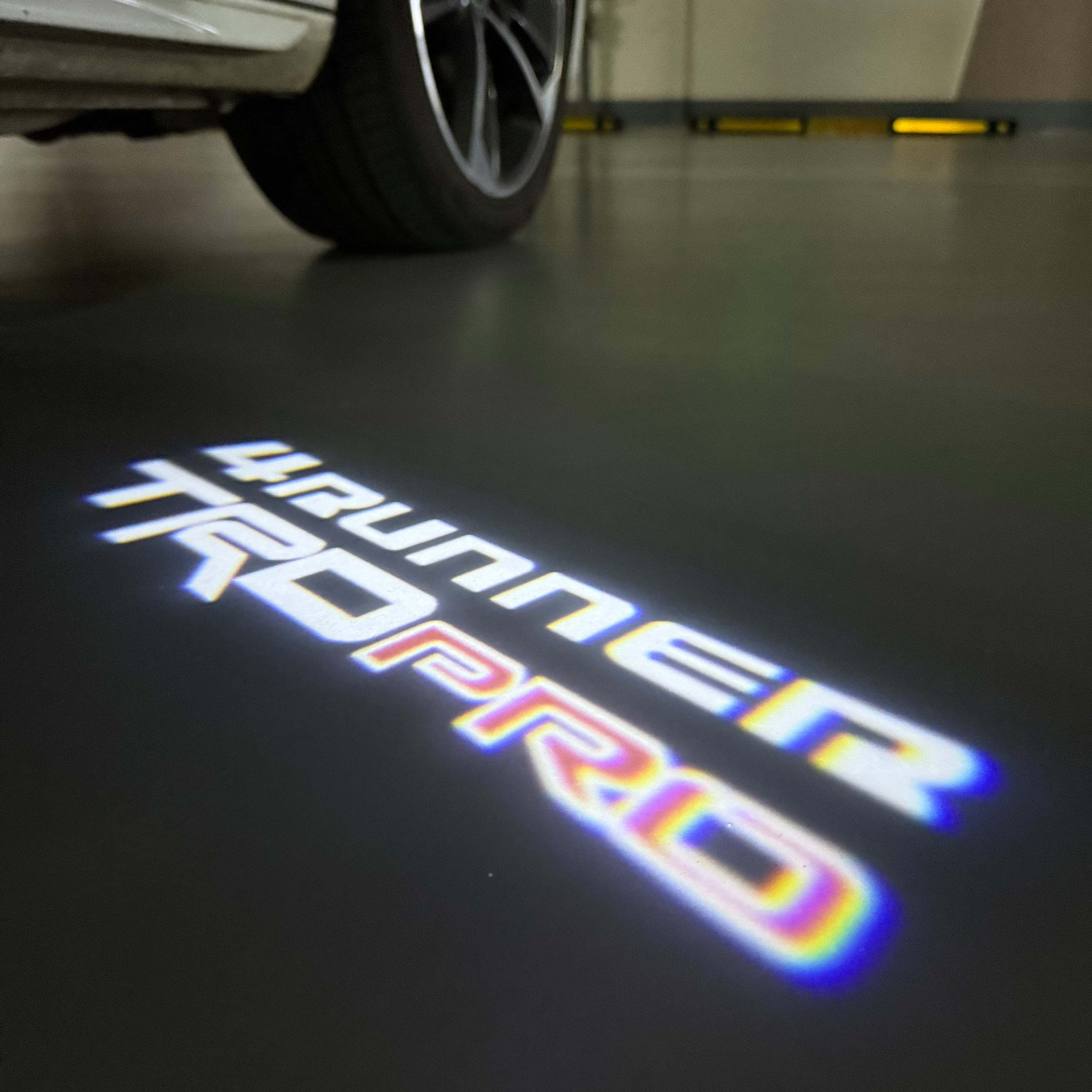 TOYOTA  4RUNNER  LOGO PROJECROTR LIGHTS  (quantity 1 = 1 sets/2 door lights) Nr.0GP04