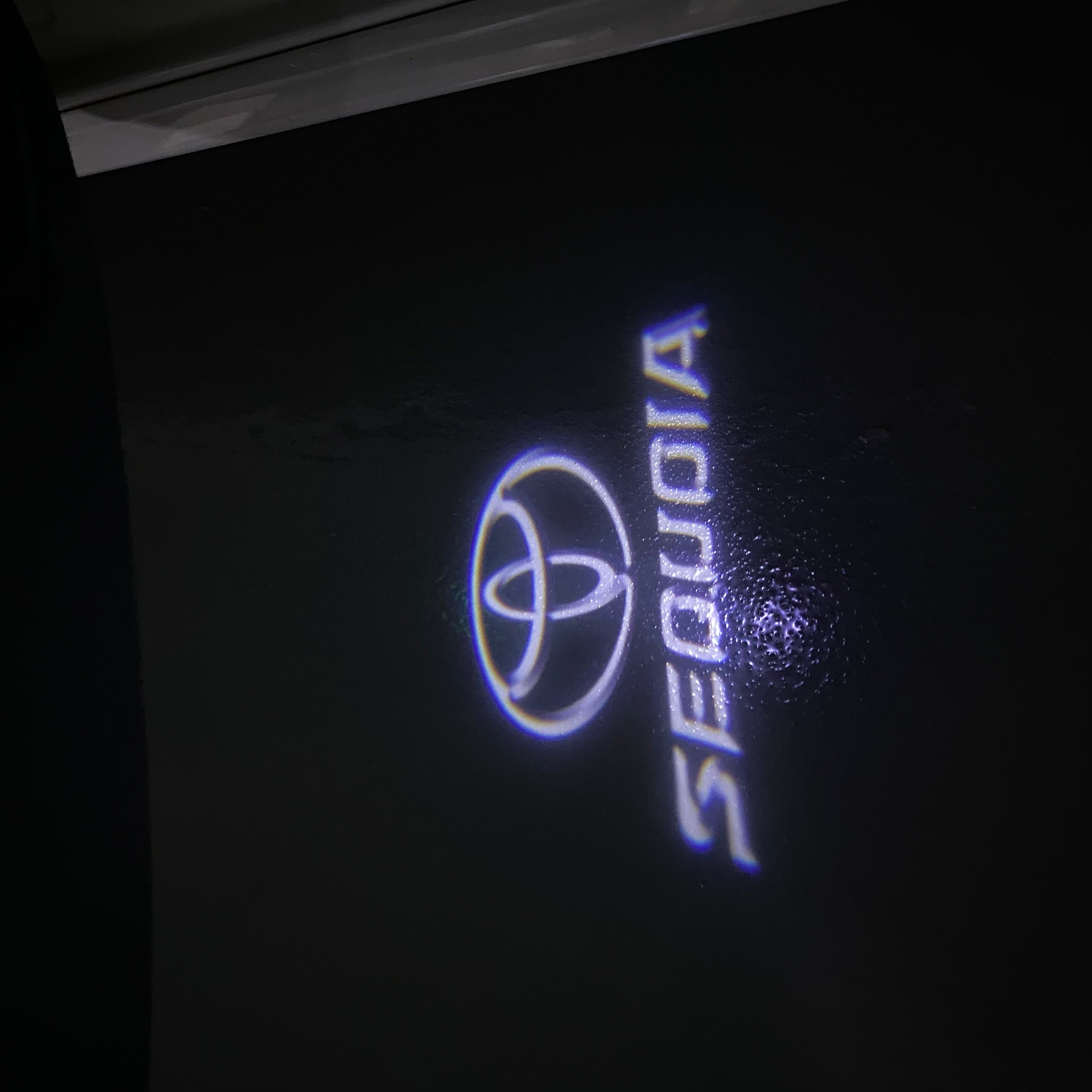 Toyota LOGO PROJECROTR LIGHTS Nr.02 (quantità 1 = 1 set / 2 luci porta)
