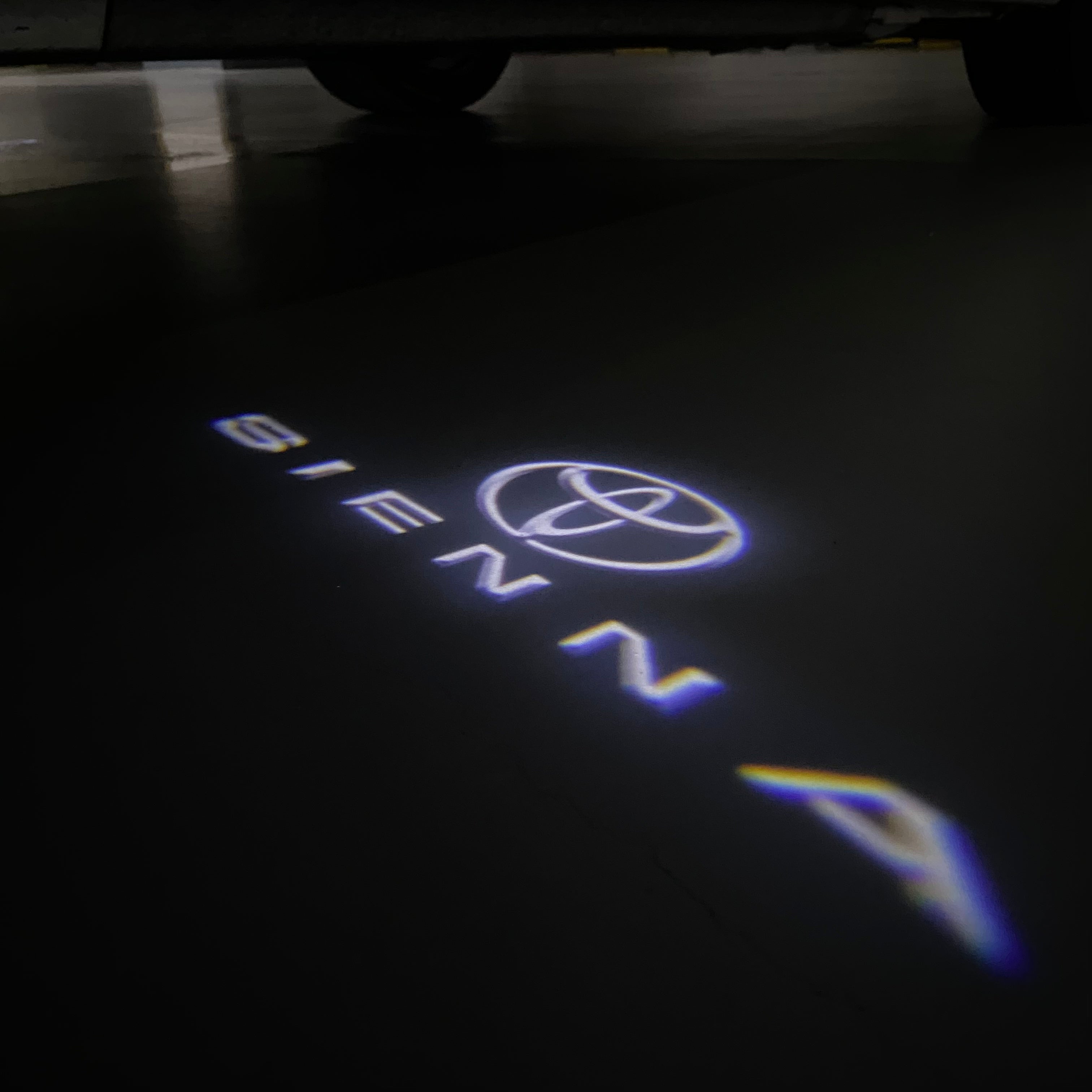 Toyota LOGO PROJECROTR LIGHTS Nr.02 (quantità 1 = 1 set / 2 luci porta)