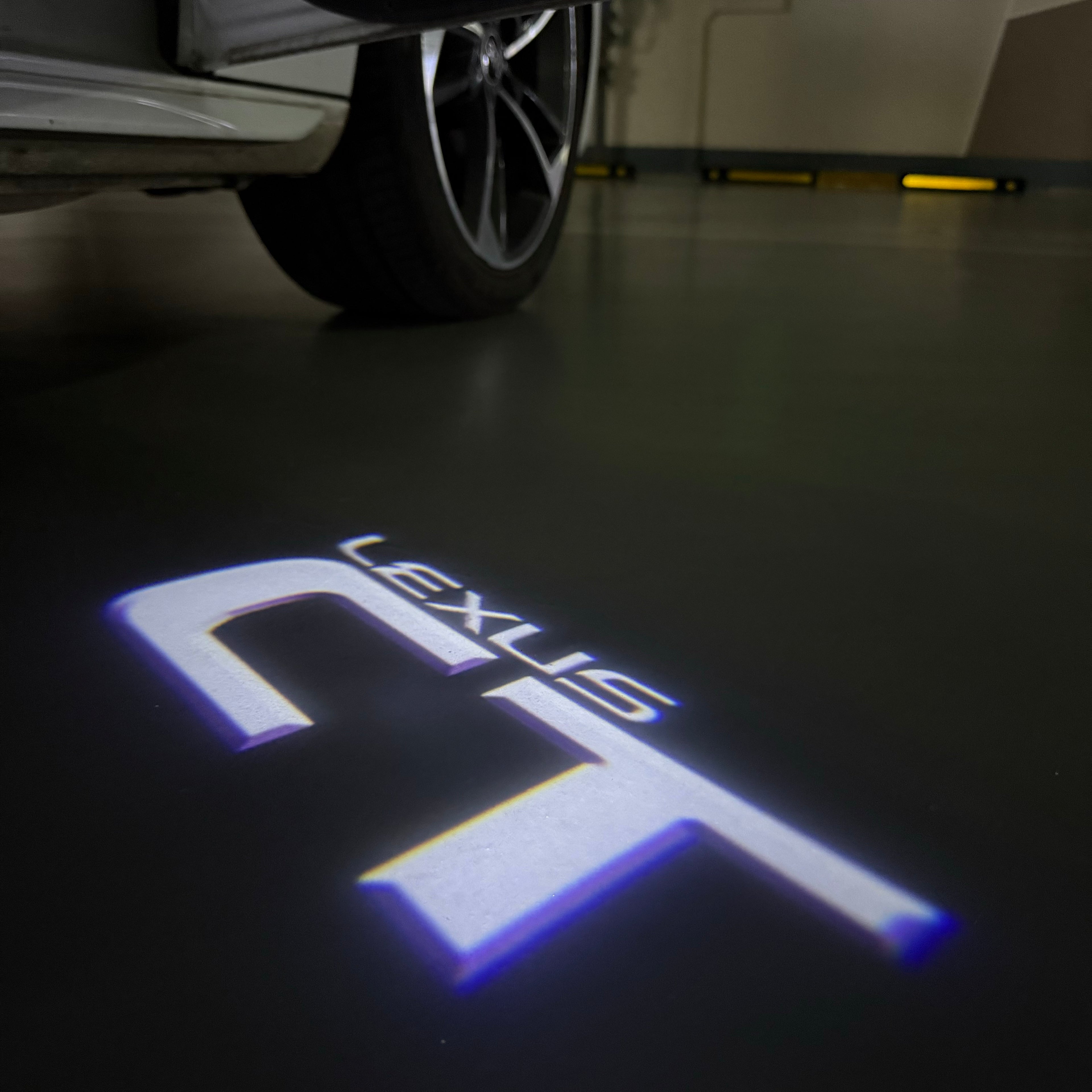 LEXUS CT LOGO PROJECROTR LIGHTS (quantity 1 = 1 sets/2 door lights)Nr.01a86