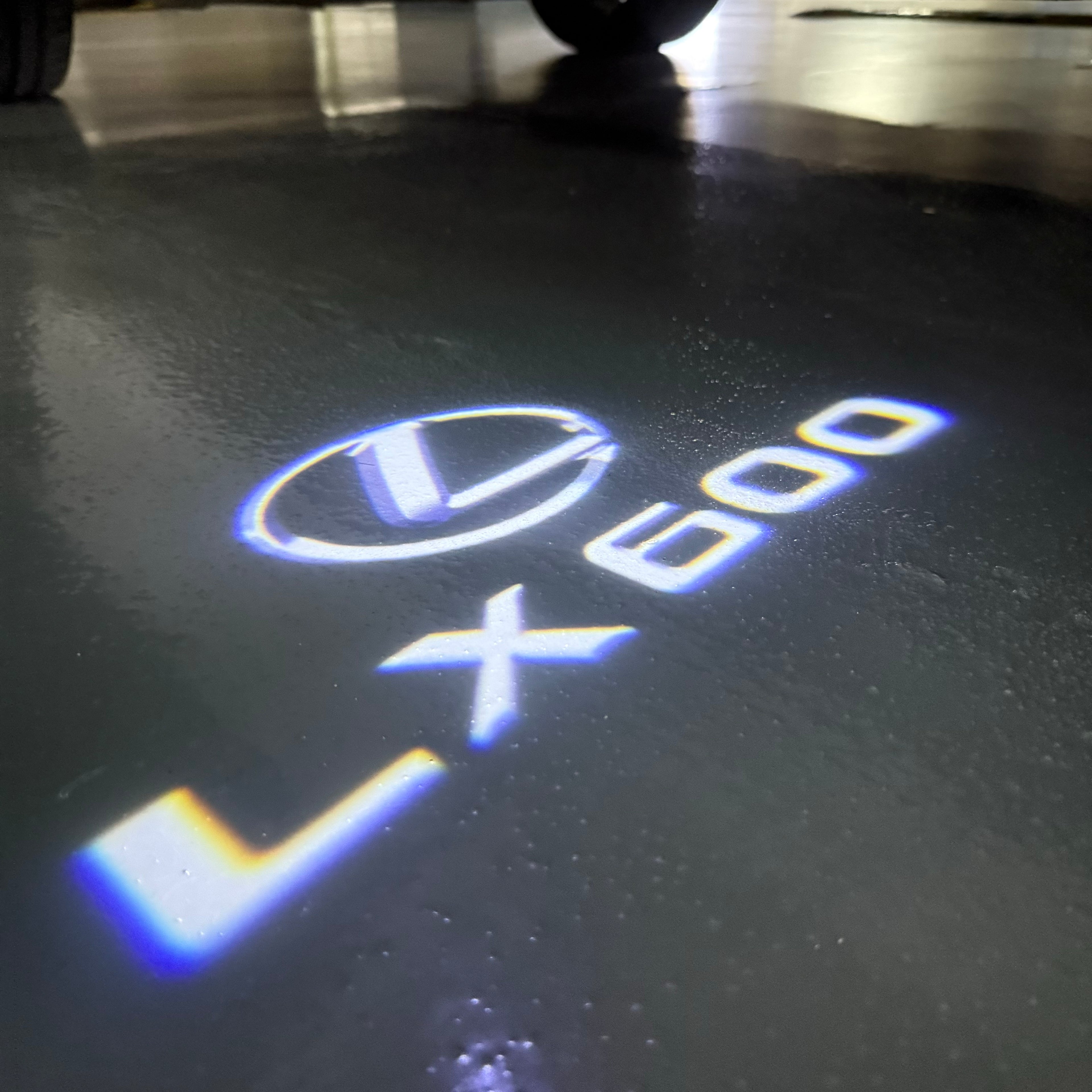LEXUS  LX 600 LOGO PROJECROTR LIGHTS (quantity 1 = 1 sets/2 door lights)Nr.01a31