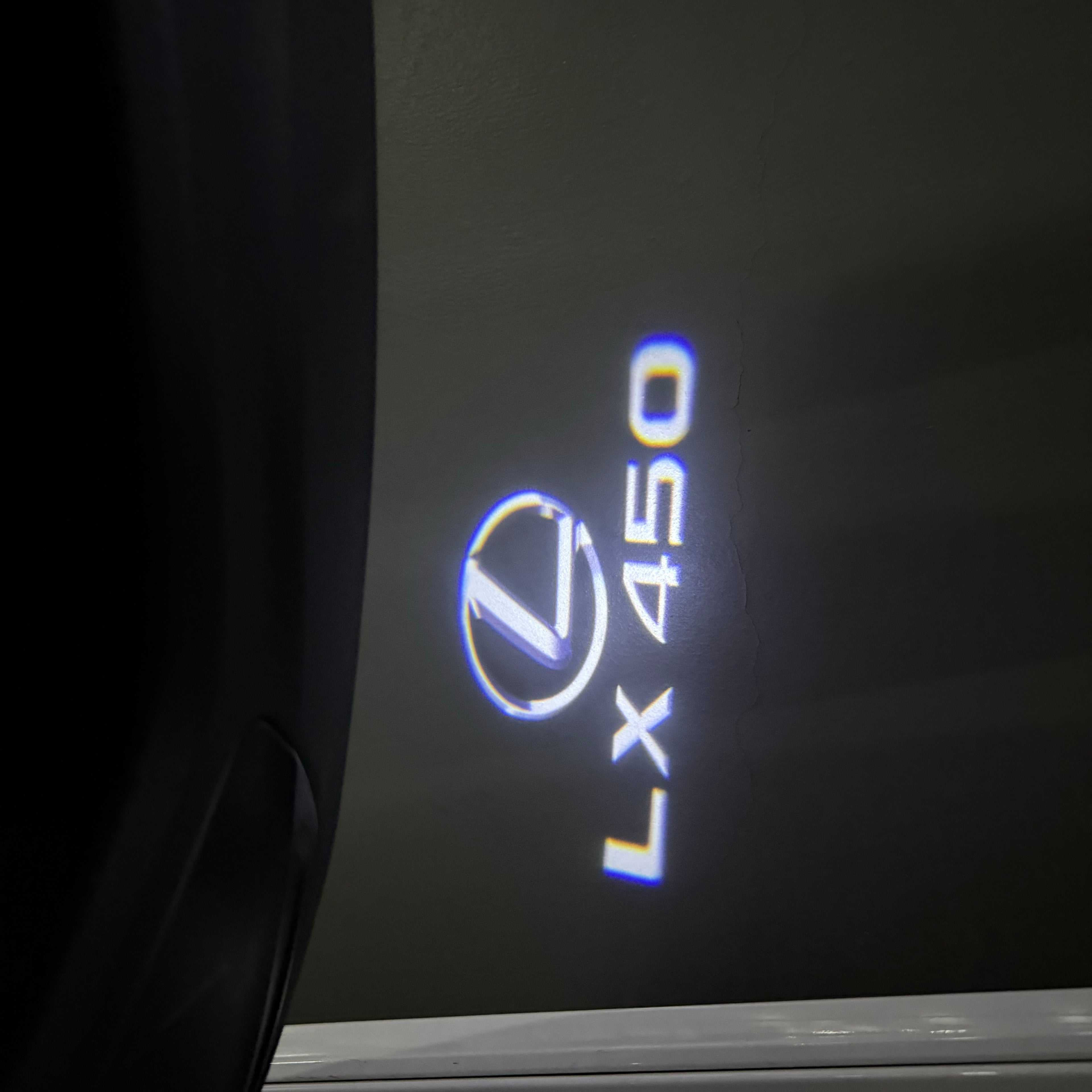 LEXUS  LX 450 LOGO PROJECROTR LIGHTS (quantity 1 = 1 sets/2 door lights)Nr.01a34
