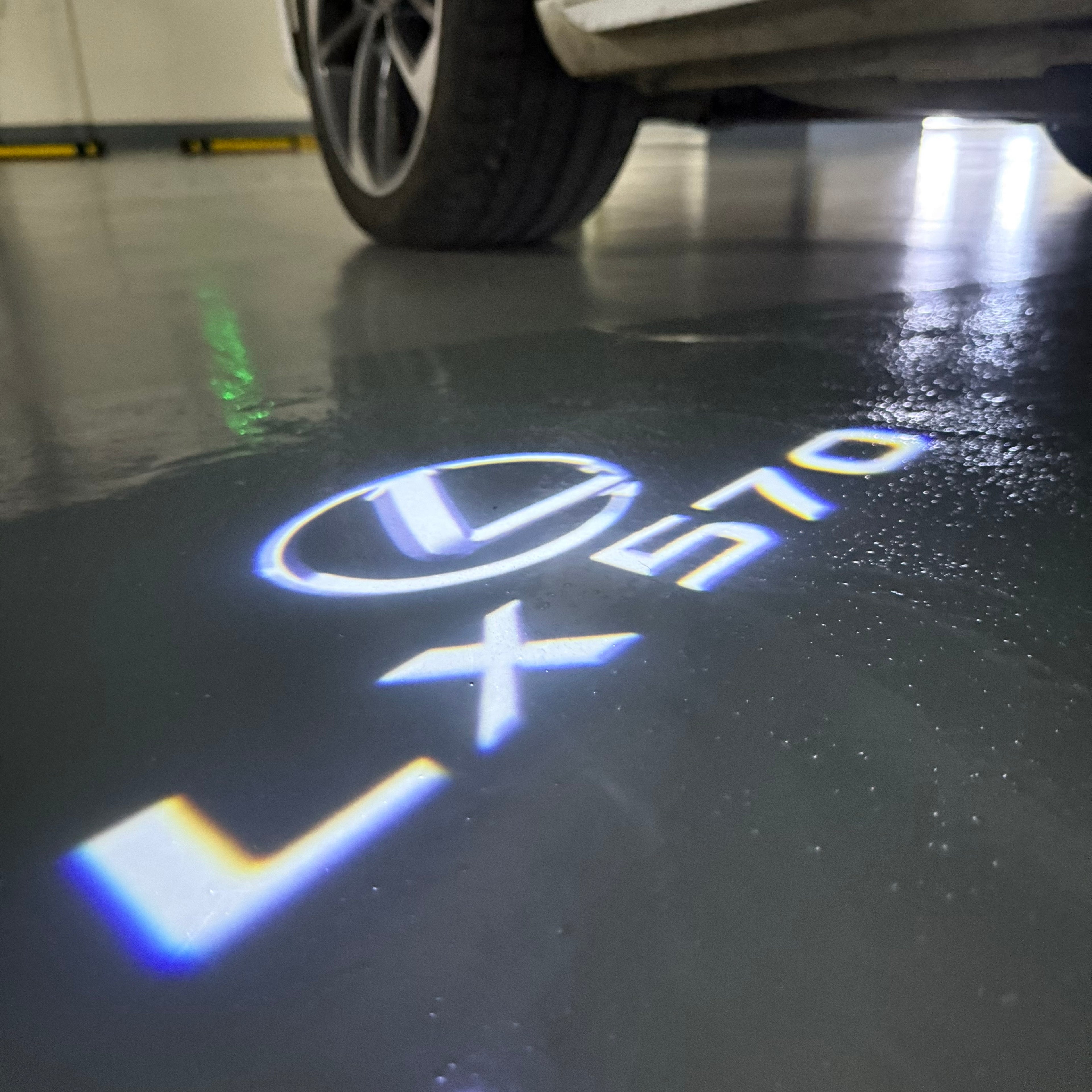 LEXUS   LX 570 LOGO PROJECROTR LIGHTS (quantity 1 = 1 sets/2 door lights)Nr.01a32