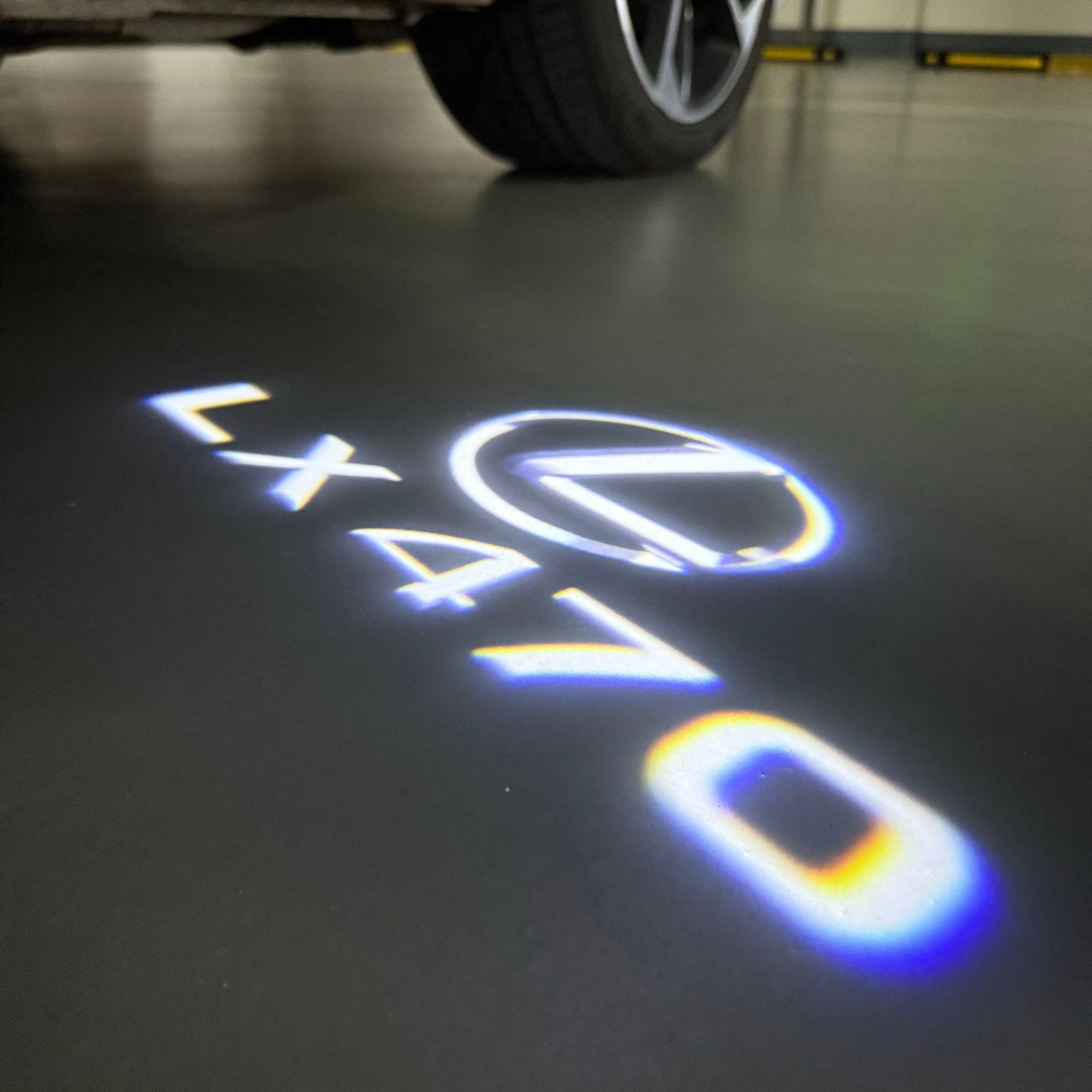 LEXUS  LX 470 LOGO PROJECROTR LIGHTS (quantity 1 = 1 sets/2 door lights)Nr.01a33