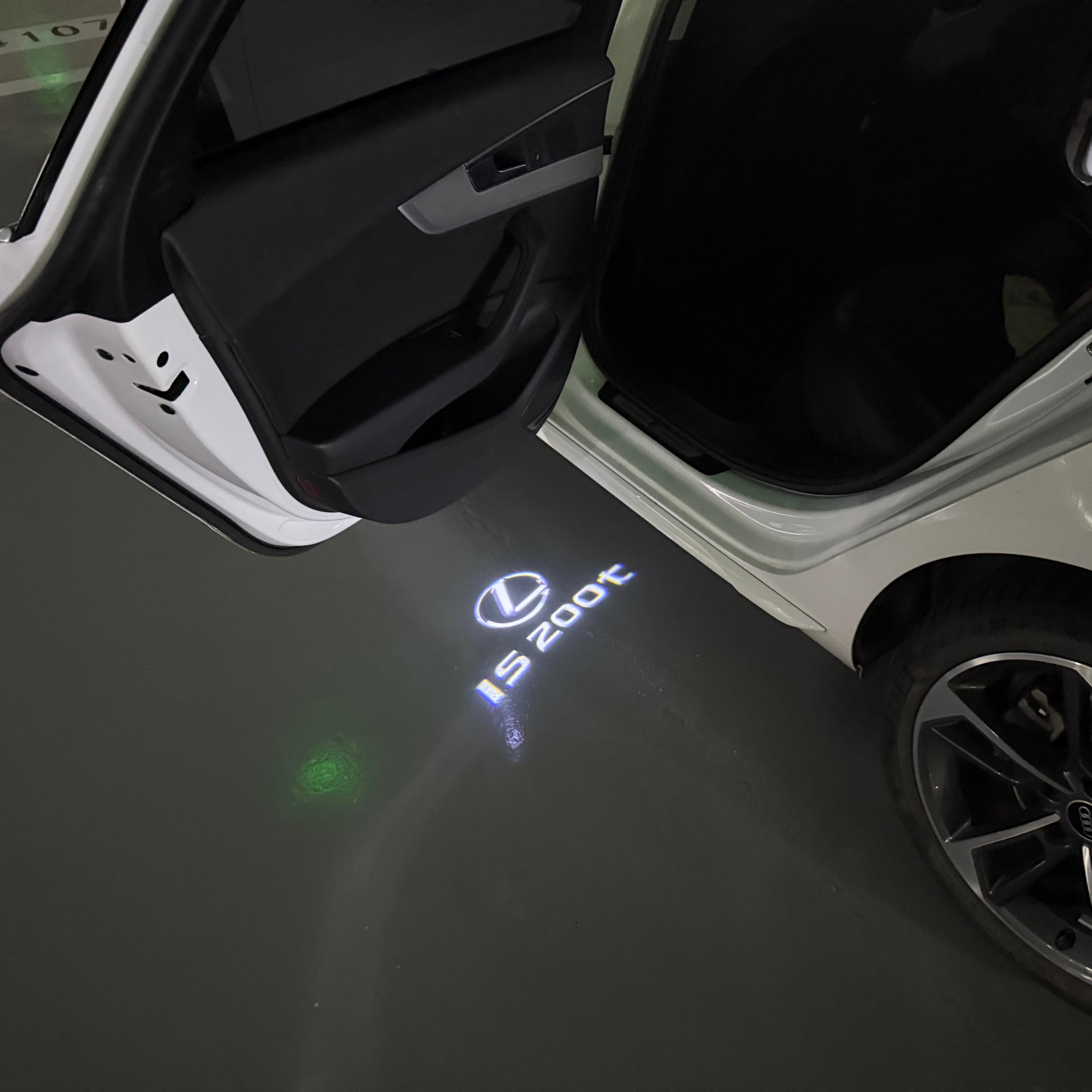 LEXUS LOGO PROJECROTR LIGHTS Nr.01 (Menge 1 = 1 Sets/2 Türleuchten)