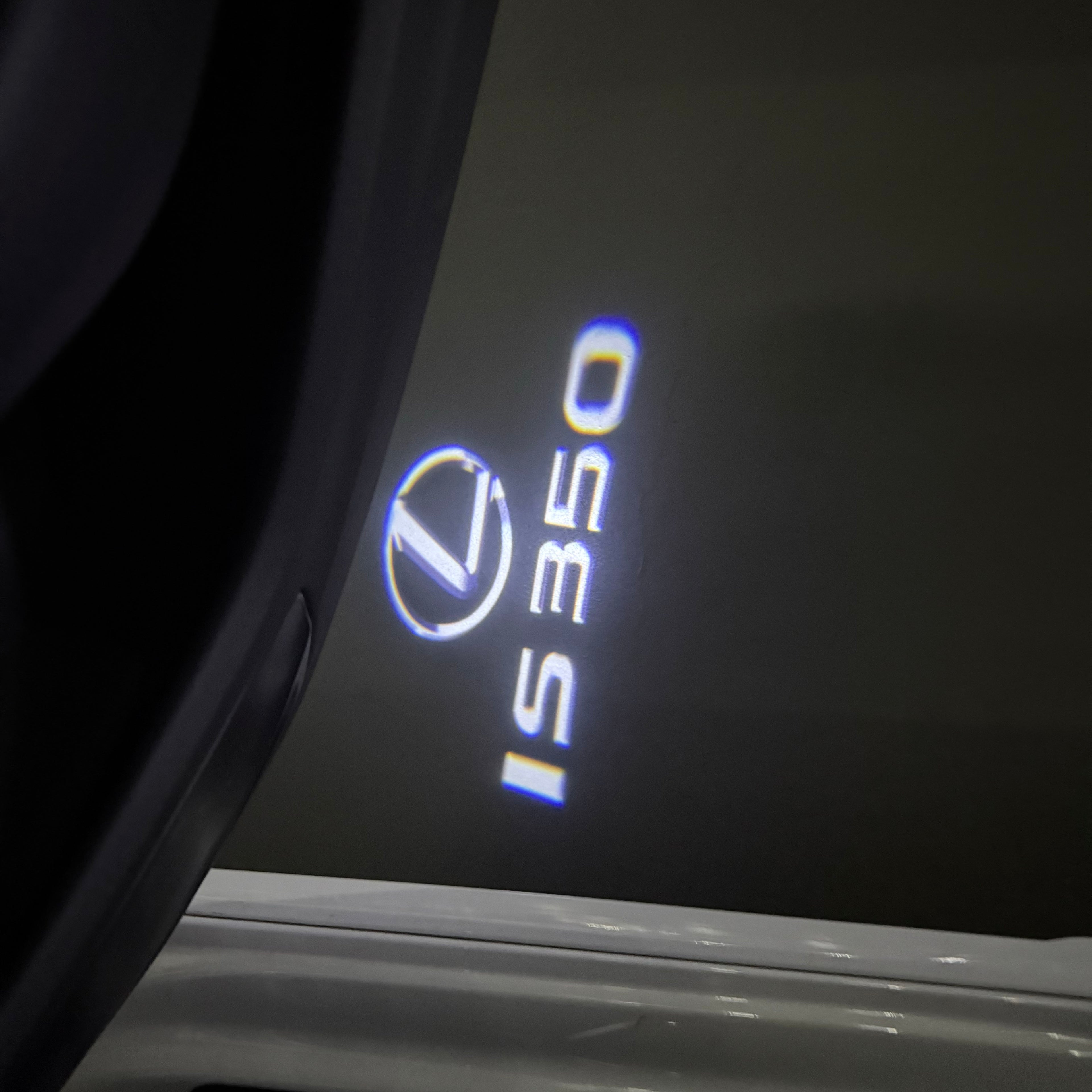 LEXUS LOGO PROJECROTR LIGHTS Nr.01 (Menge 1 = 1 Sets/2 Türleuchten)