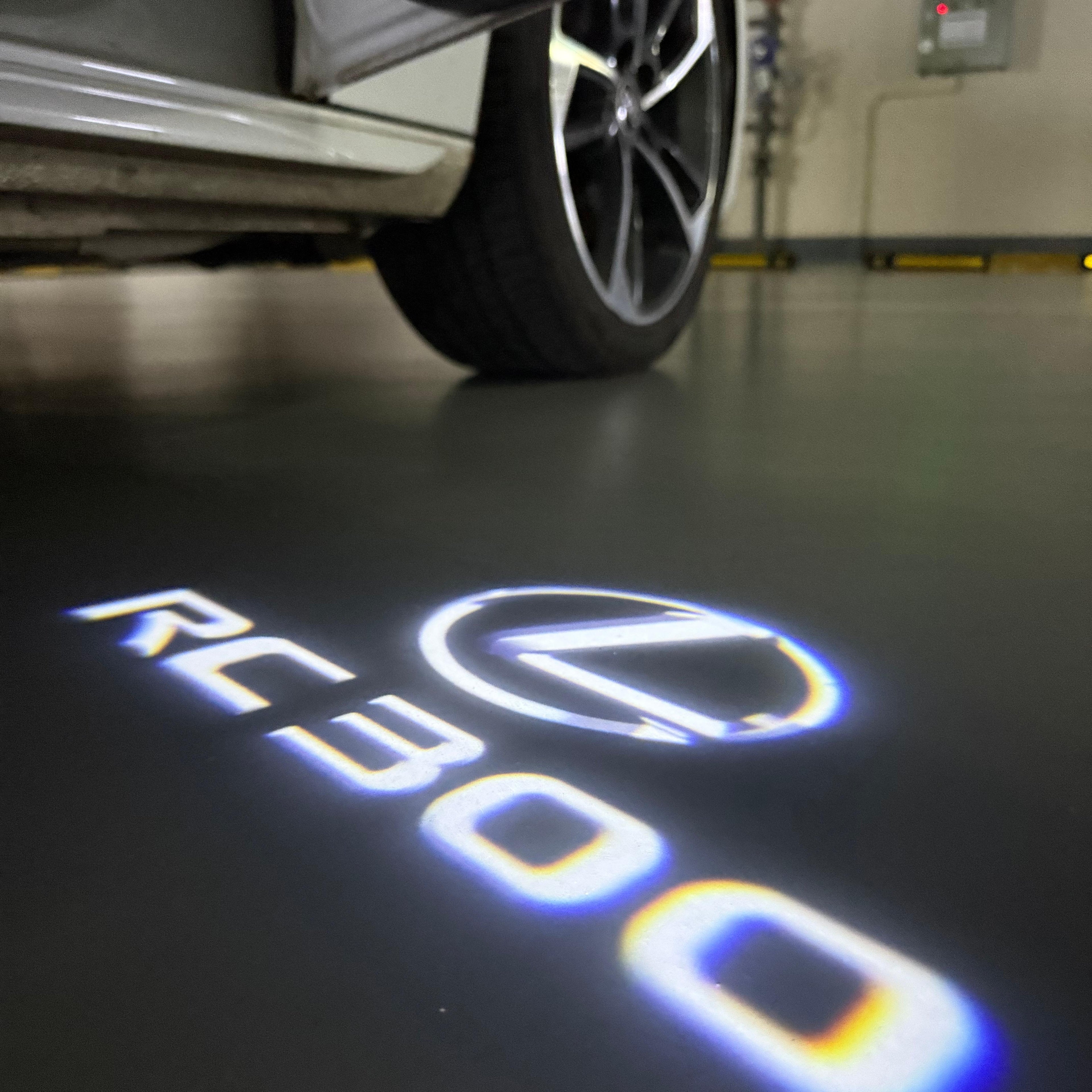 LEXUS  RC 300 LOGO PROJECROTR LIGHTS (quantity 1 = 1 sets/2 door lights)Nr.01a18