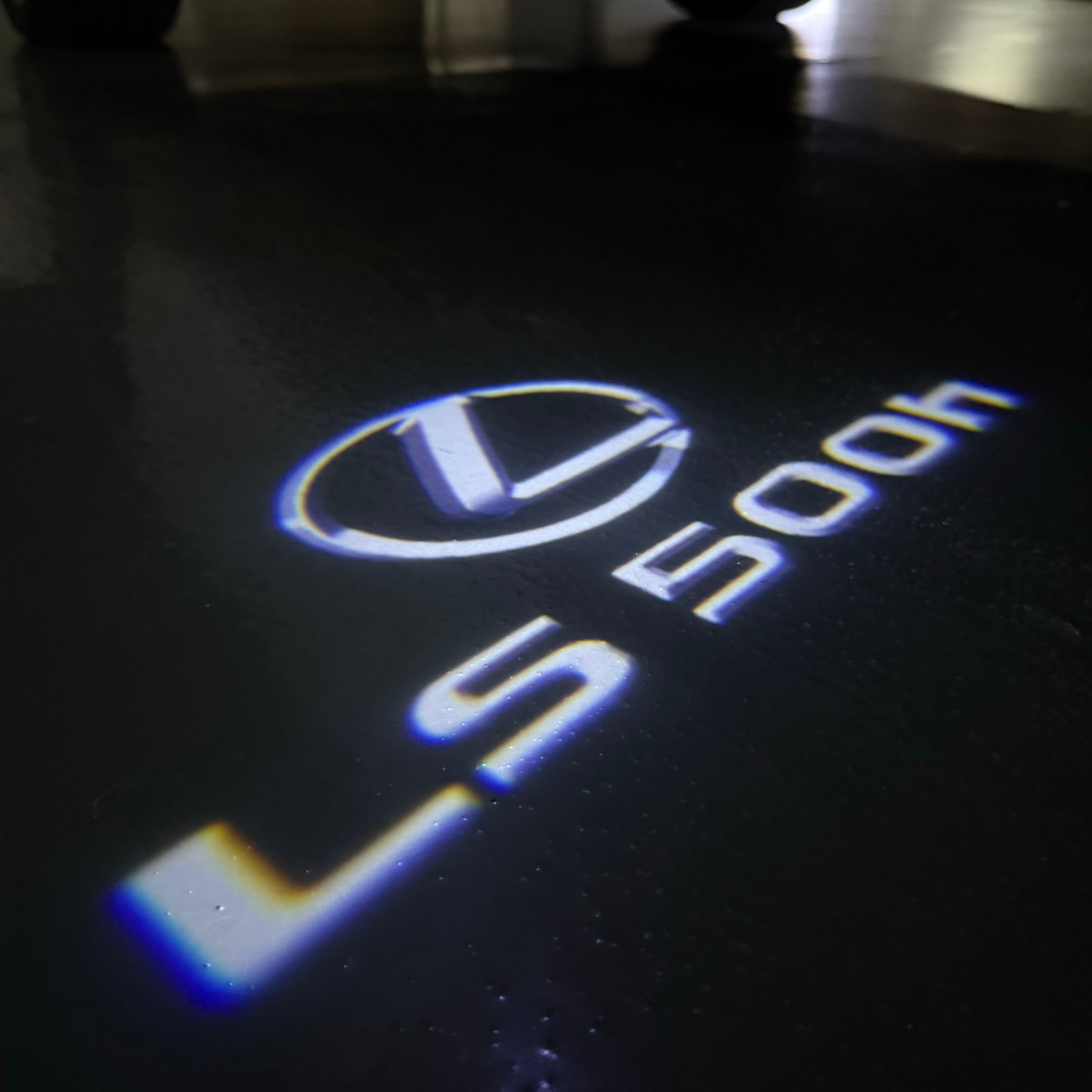 LEXUS  LS 500h LOGO PROJECROTR LIGHTS (quantity 1 = 1 sets/2 door lights)Nr.01a35