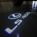 LEXUS LOGO PROJECTOR LIGHTS Nr.01 (الكمية 1 = 1 مجموعة / 2 أضواء باب)