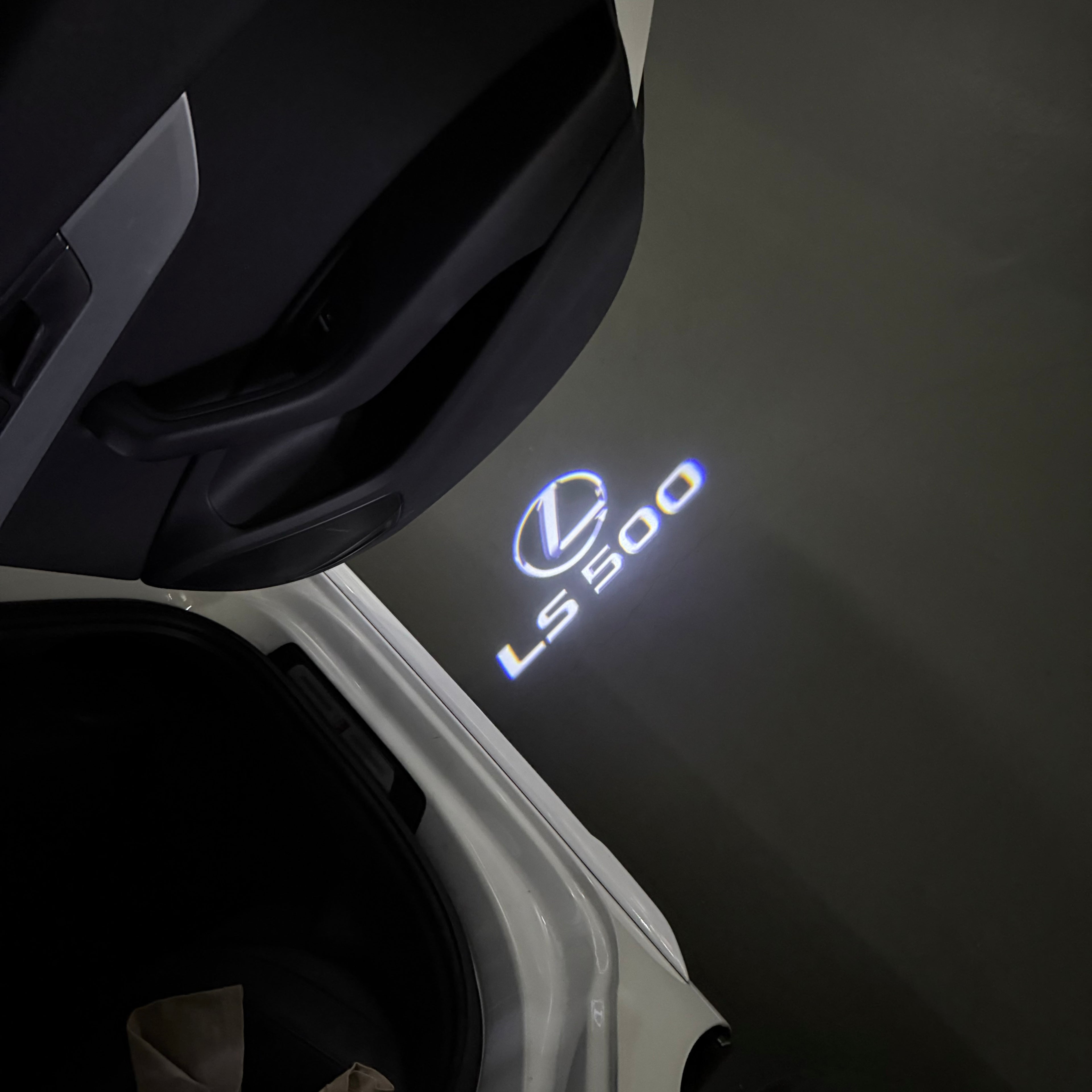 LEXUS  LS 500 LOGO PROJECROTR LIGHTS (quantity 1 = 1 sets/2 door lights)Nr.01a36