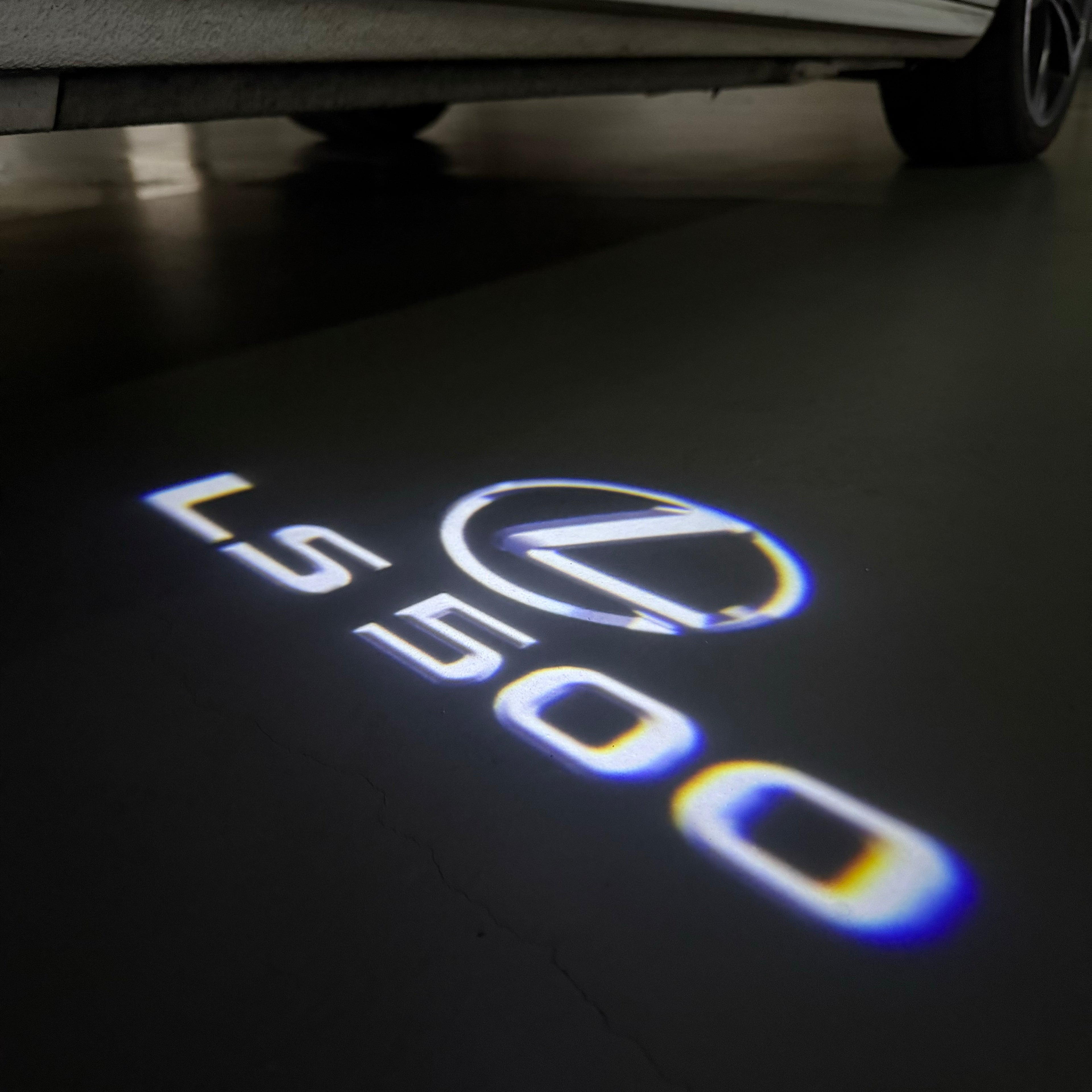 LEXUS  LS 500 LOGO PROJECROTR LIGHTS (quantity 1 = 1 sets/2 door lights)Nr.01a36