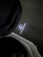 LEXUS LOGO PROJECROTR LIGHTS Nr.01 (Menge 1 = 1 Sets/2 Türleuchten)