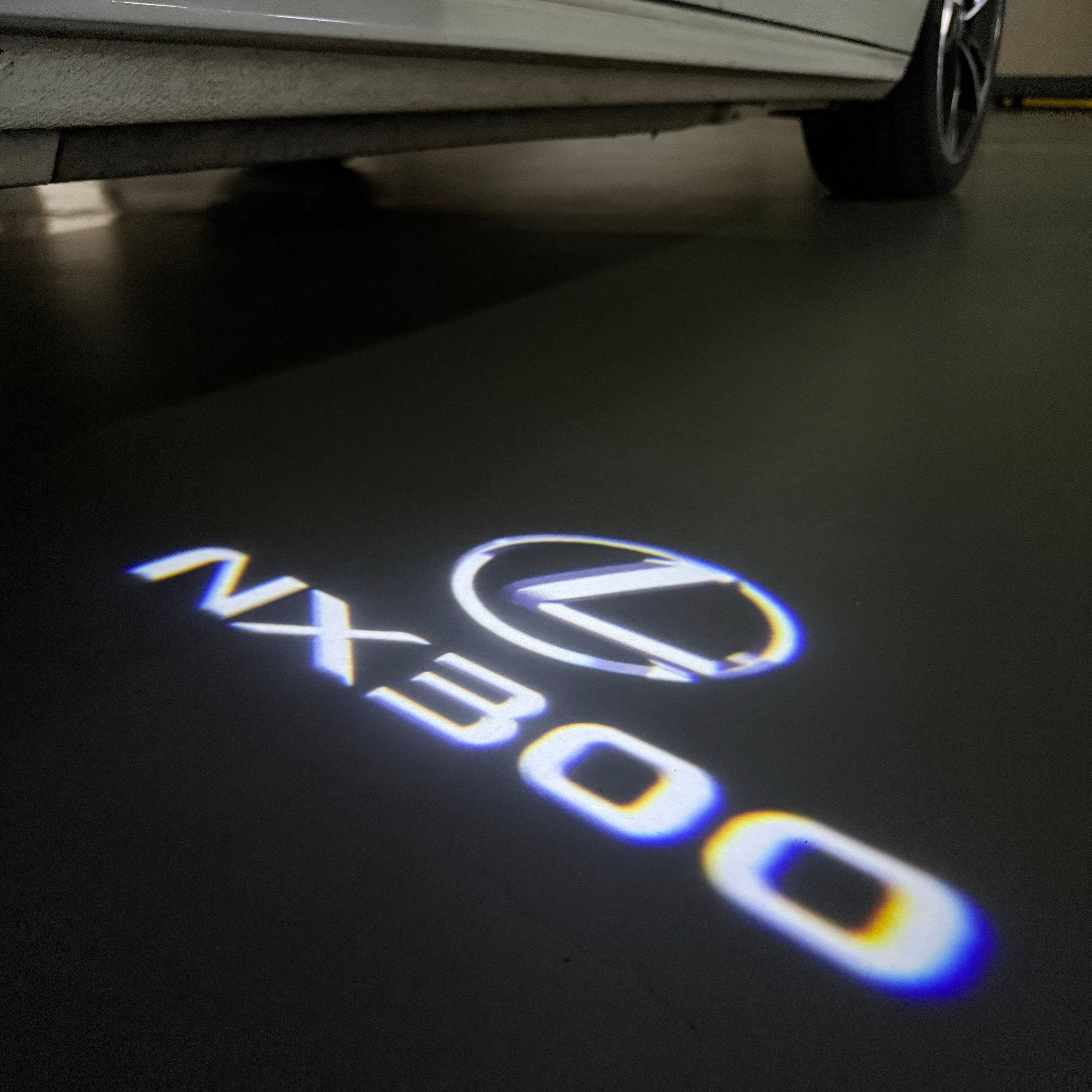 LEXUS  NX 300 LOGO PROJECROTR LIGHTS (quantity 1 = 1 sets/2 door lights)Nr.01a29