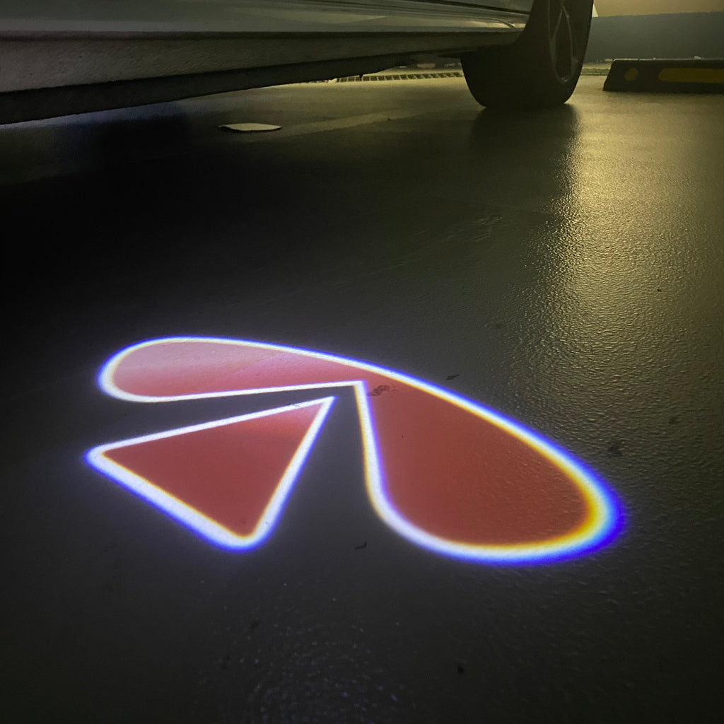 LUCI PROIETTORI LOGO INFINITI Nr.18 (quantità 1 = 1 set / 2 luci porta)