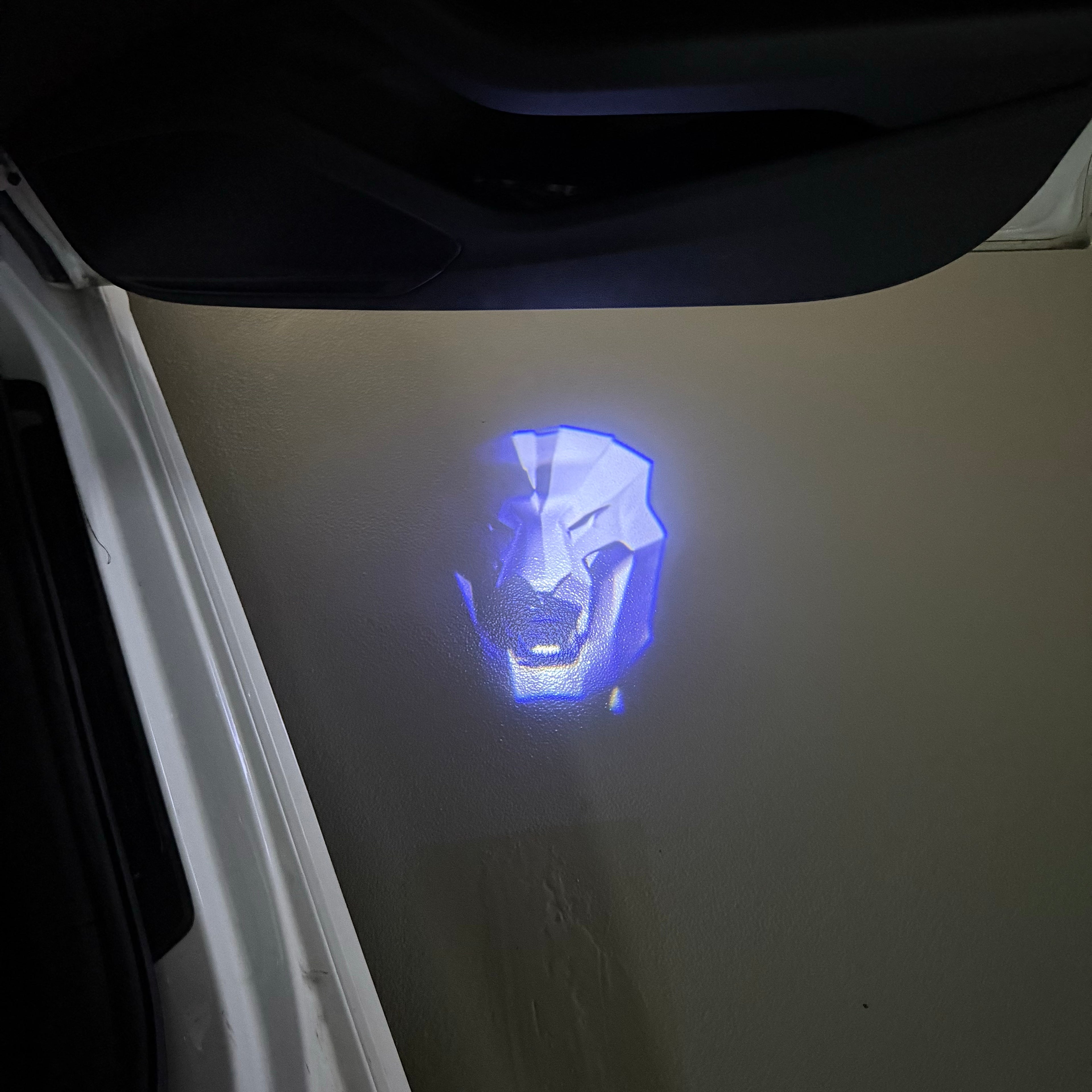 ÉCLAIRAGE DE PROJECTEUR BMW M3 LOGO Nr.24 (quantité 1 = 1 jeux / 2 feux de porte)