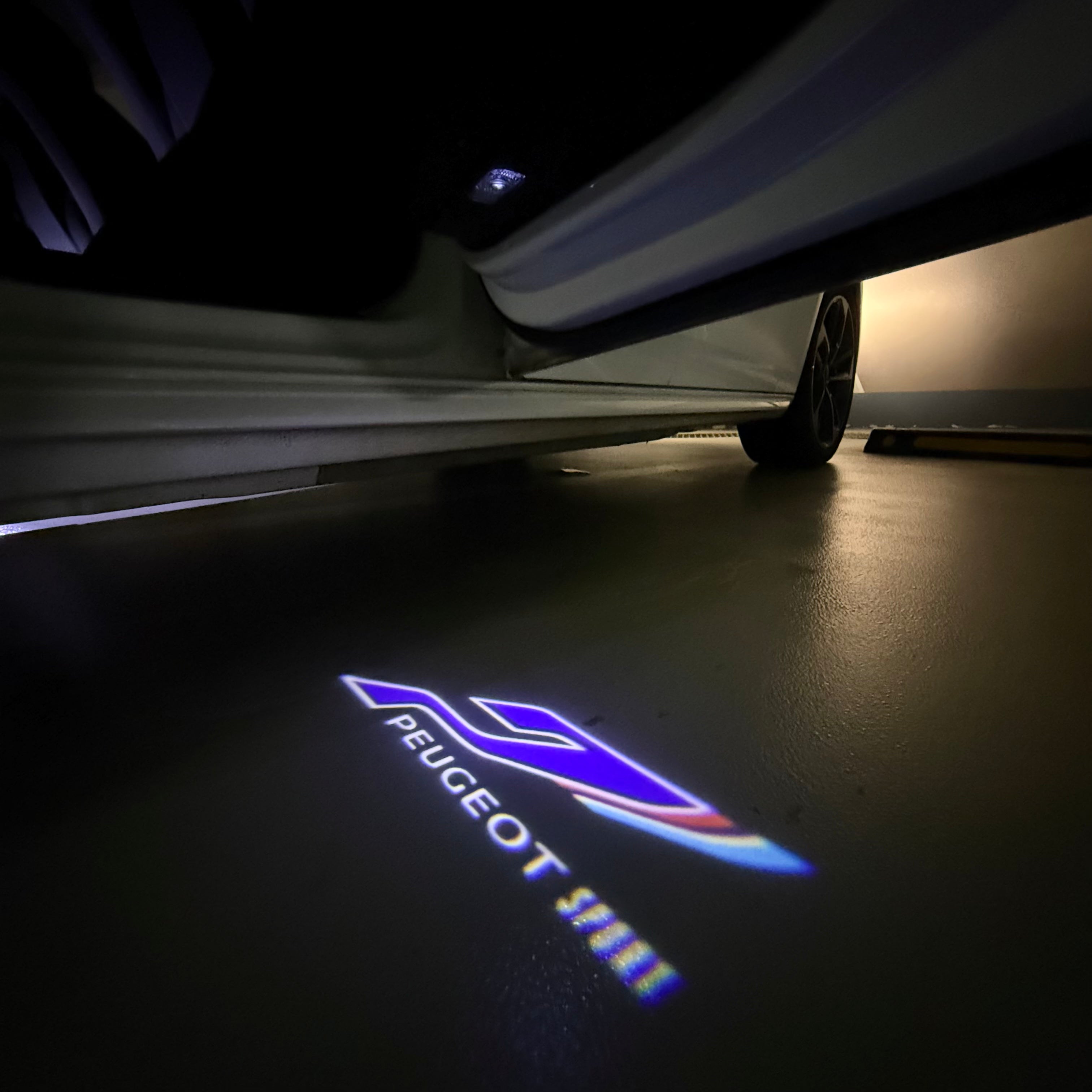 PEUGEOT  SPORT  LOGO PROJECTOT LIGHTS (quantity 1 = 1 sets/2 door lights) Nr.6024q78