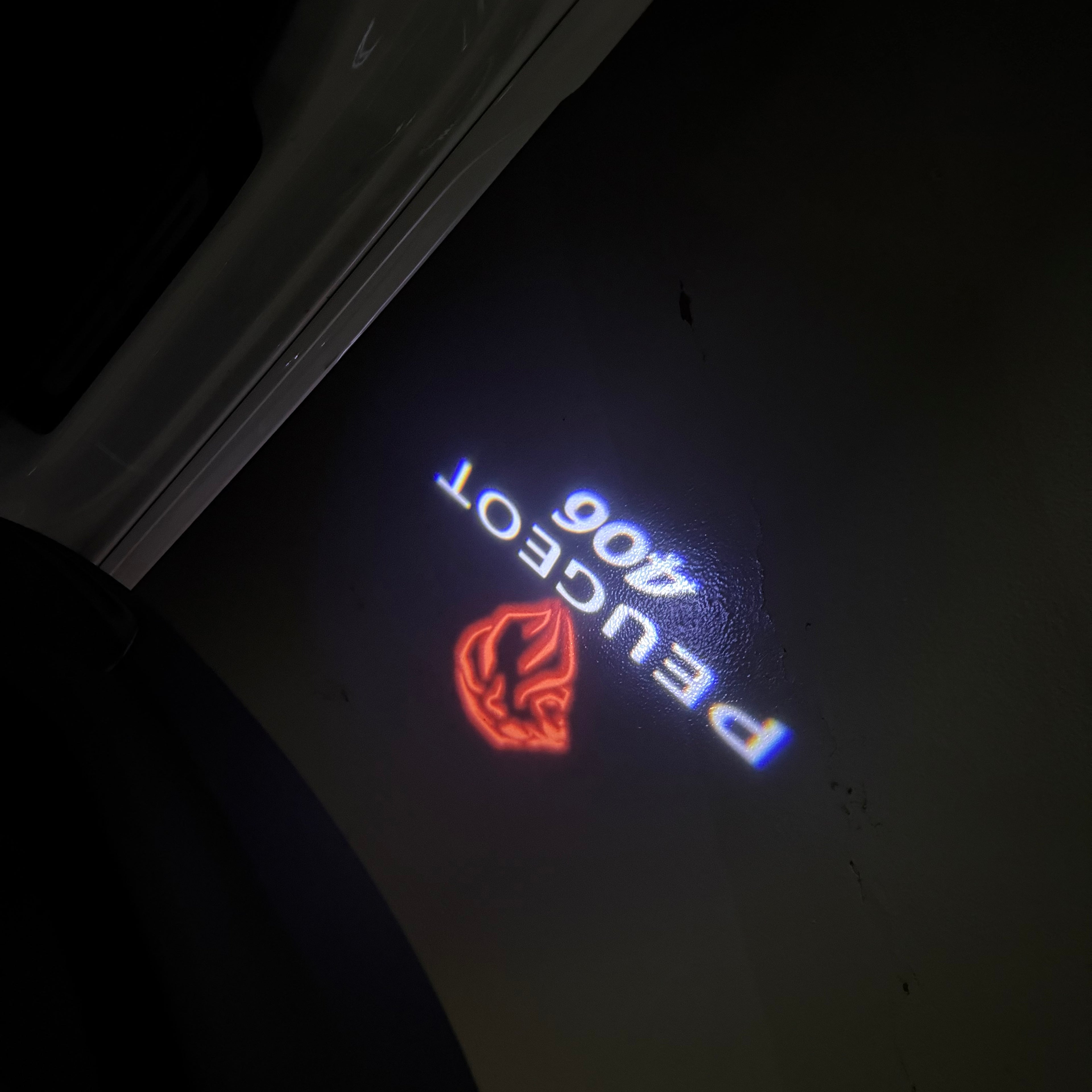 PEUGEOT  406  LOGO PROJECTOT LIGHTS (quantity 1 = 1 sets/2 door lights) Nr.6024q27
