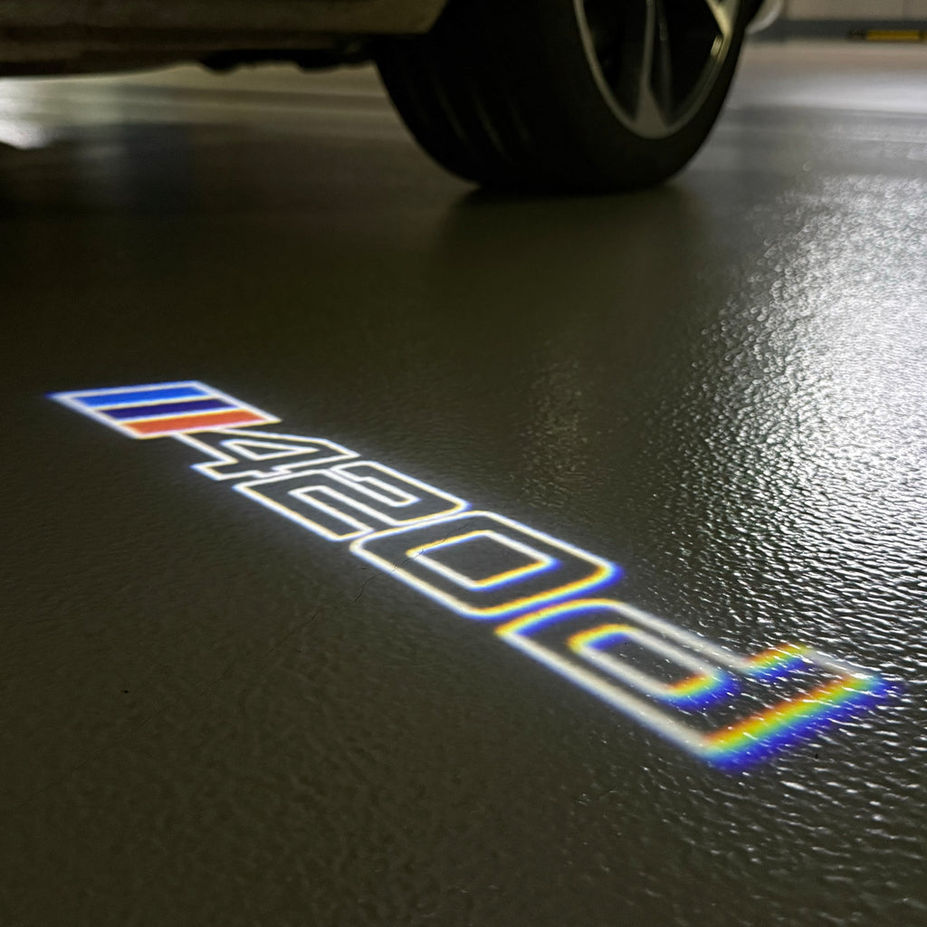 ÉCLAIRAGE DE PROJECTEUR BMW M3 LOGO Nr.24 (quantité 1 = 1 jeux / 2 feux de porte)