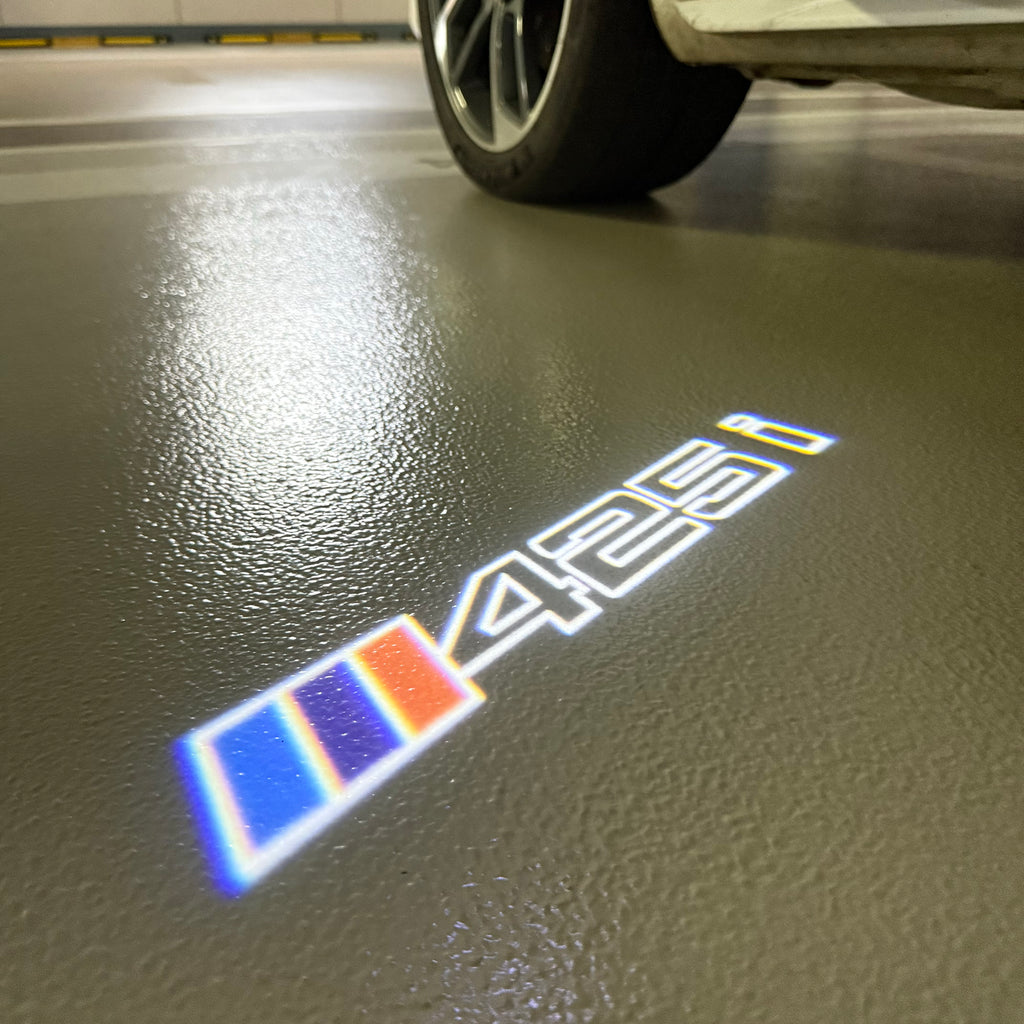 BMW M3 LOGO PROJECTOT LIGHTS Nr.24 (Menge 1 = 1 Sets/2 Türleuchten)