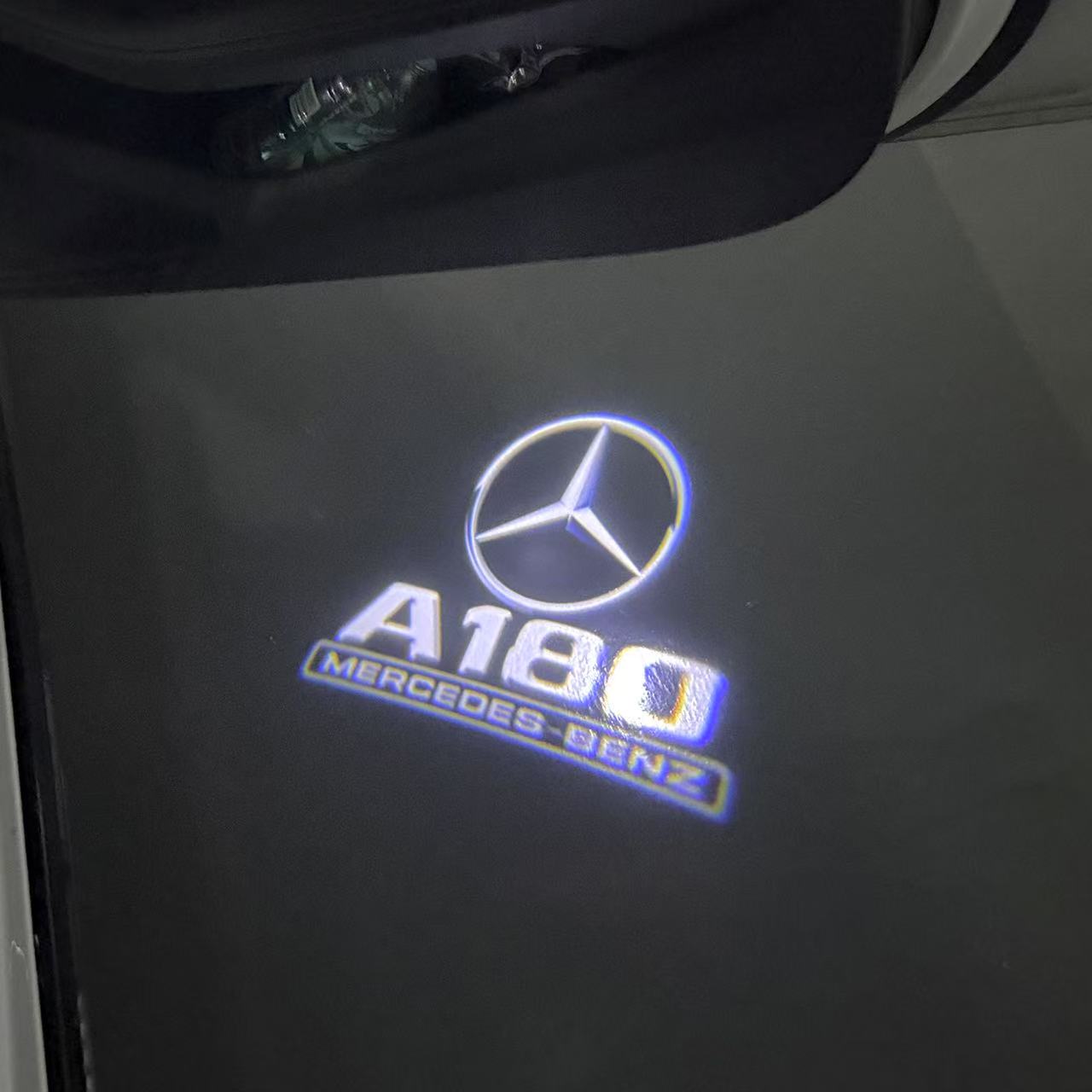 MERCEDES BENZ A180  LOGO PROJECTOR LIGHTS  (quantity 1 = 1 sets/2 door lights)Nr.03f014
