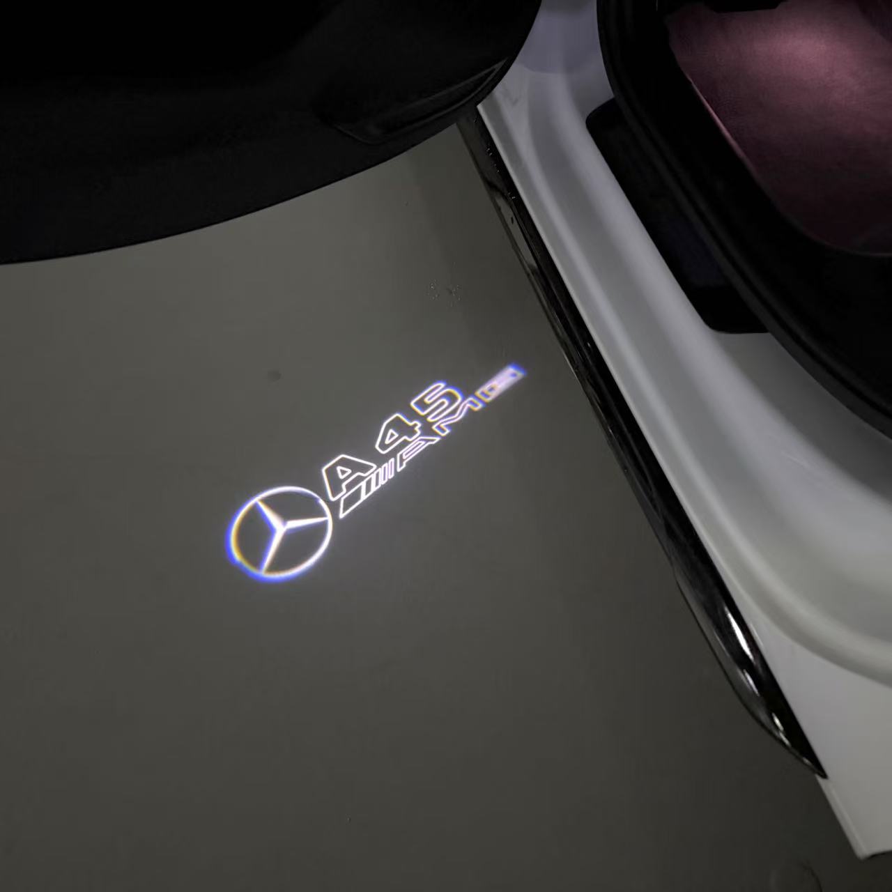 MERCEDES BENZ A45 AMG LOGO PROJECTOR LIGHTS  (quantity 1 = 1 sets/2 door lights)Nr.03f019