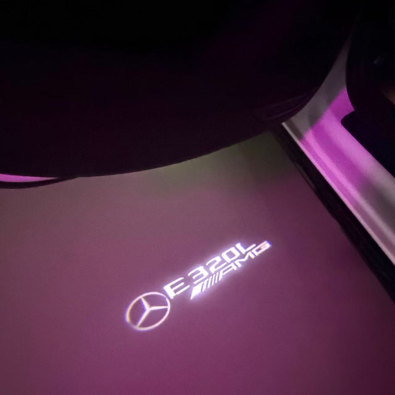 Feu de signalisation Mercedes - Benz No 03 (qty 1 = 1 ensemble / 2 feux de porte)