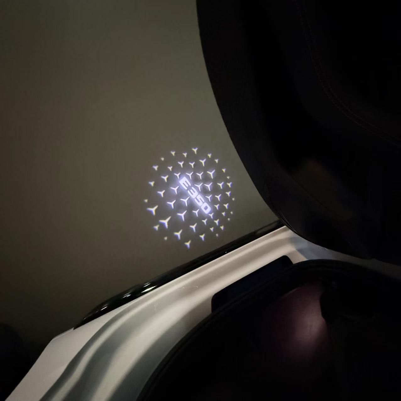 LUCI PROIETTORI LOGO MERCEDES BENZ Nr.03 (quantità 1 = 1 set / 2 luci porta)
