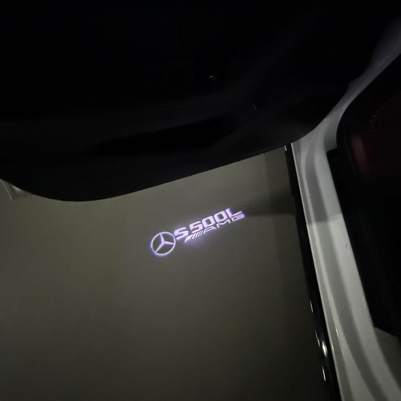 MERCEDES BENZ S 500L LOGO PROJECTOR LIGHTS  (quantity 1 = 1 sets/2 door lights)Nr.03f040