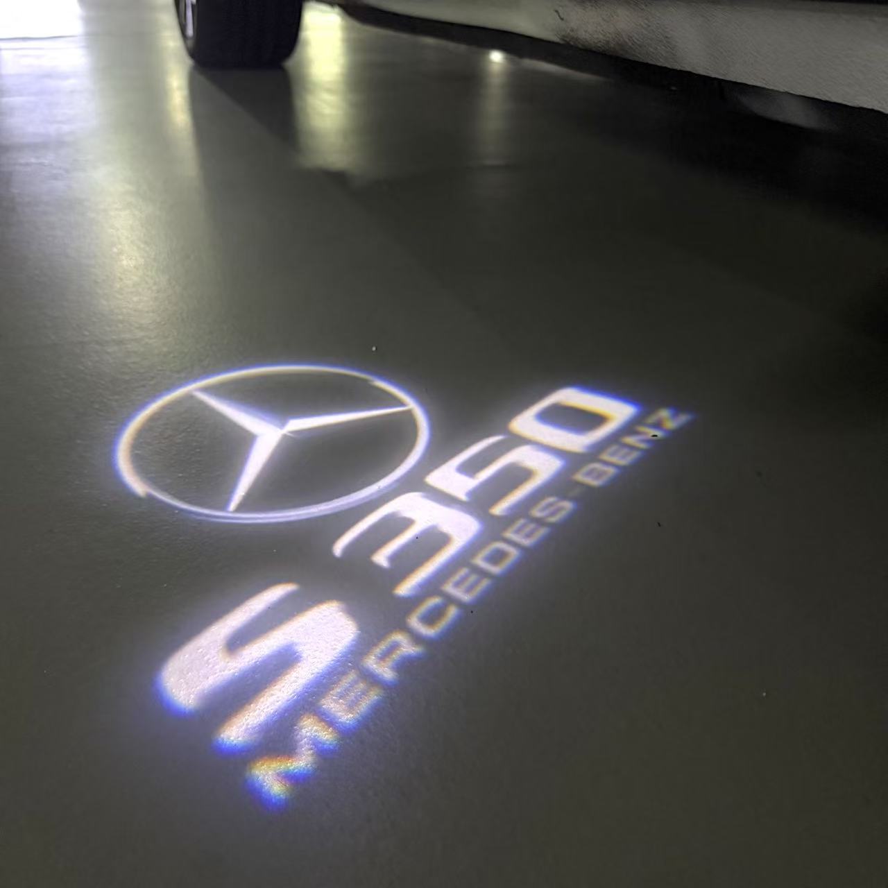 Feu de signalisation Mercedes - Benz No 03 (qty 1 = 1 ensemble / 2 feux de porte)