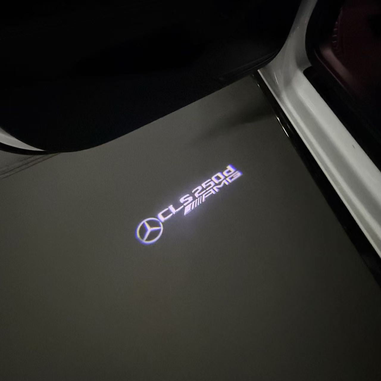 MERCEDES BENZ LOGO PROJECTOT LIGHTS Nr.03 (cantidad 1 = 1 juego/2 luces de puerta)