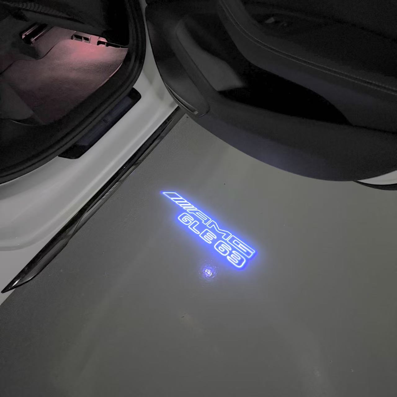 أضواء بروجكتور شعار MERCEDES BENZ رقم 03 (الكمية 1 = 1 مجموعة / 2 أضواء باب)
