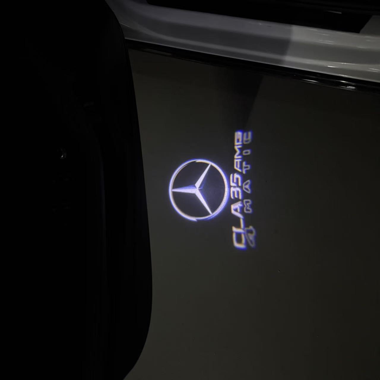 Feu de signalisation Mercedes - Benz No 03 (qty 1 = 1 ensemble / 2 feux de porte)