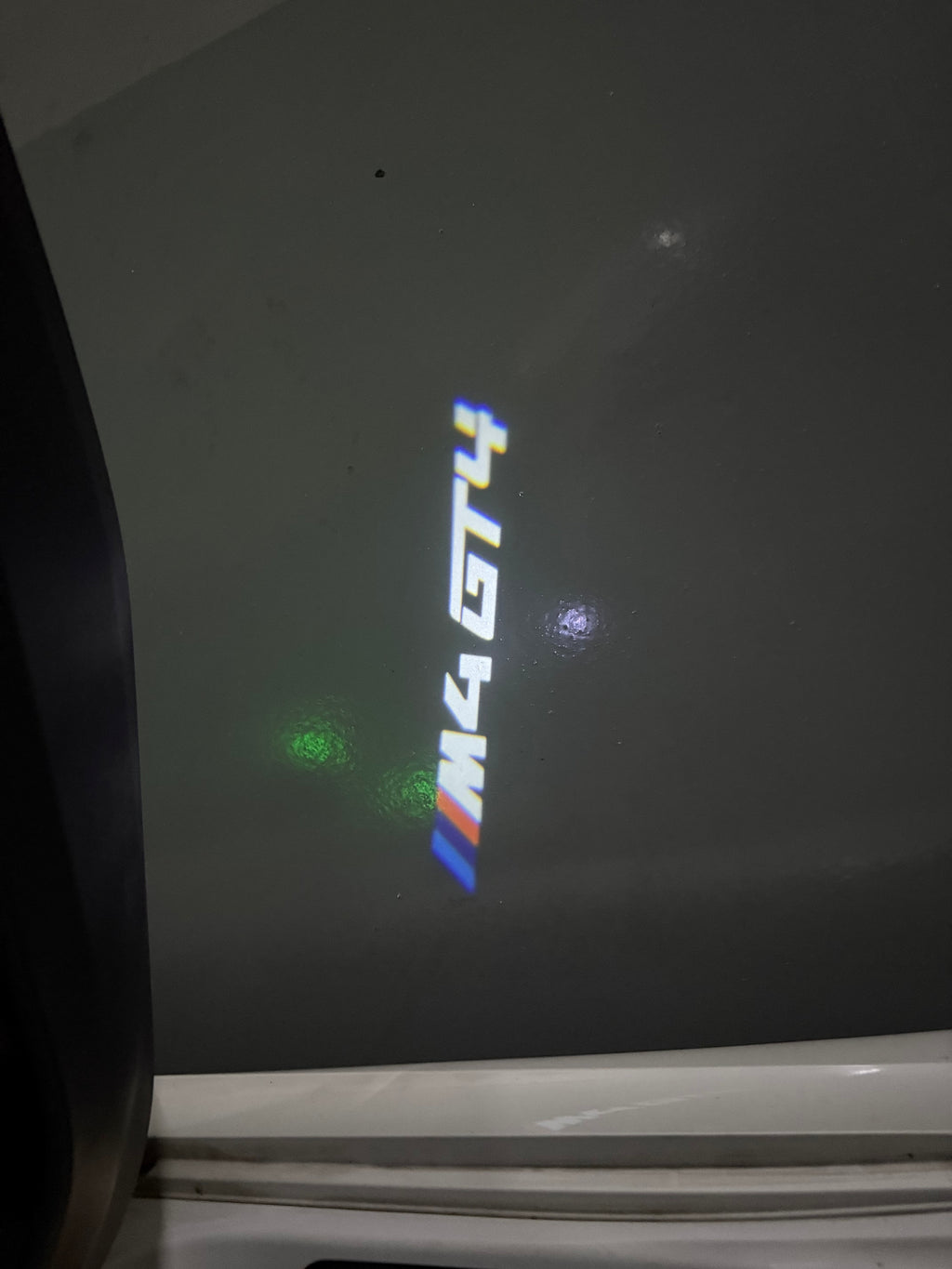 BMW M3 LOGO PROJECTOR LIGHTS Nr.24 (الكمية 1 = 1 مجموعة / 2 أضواء باب)