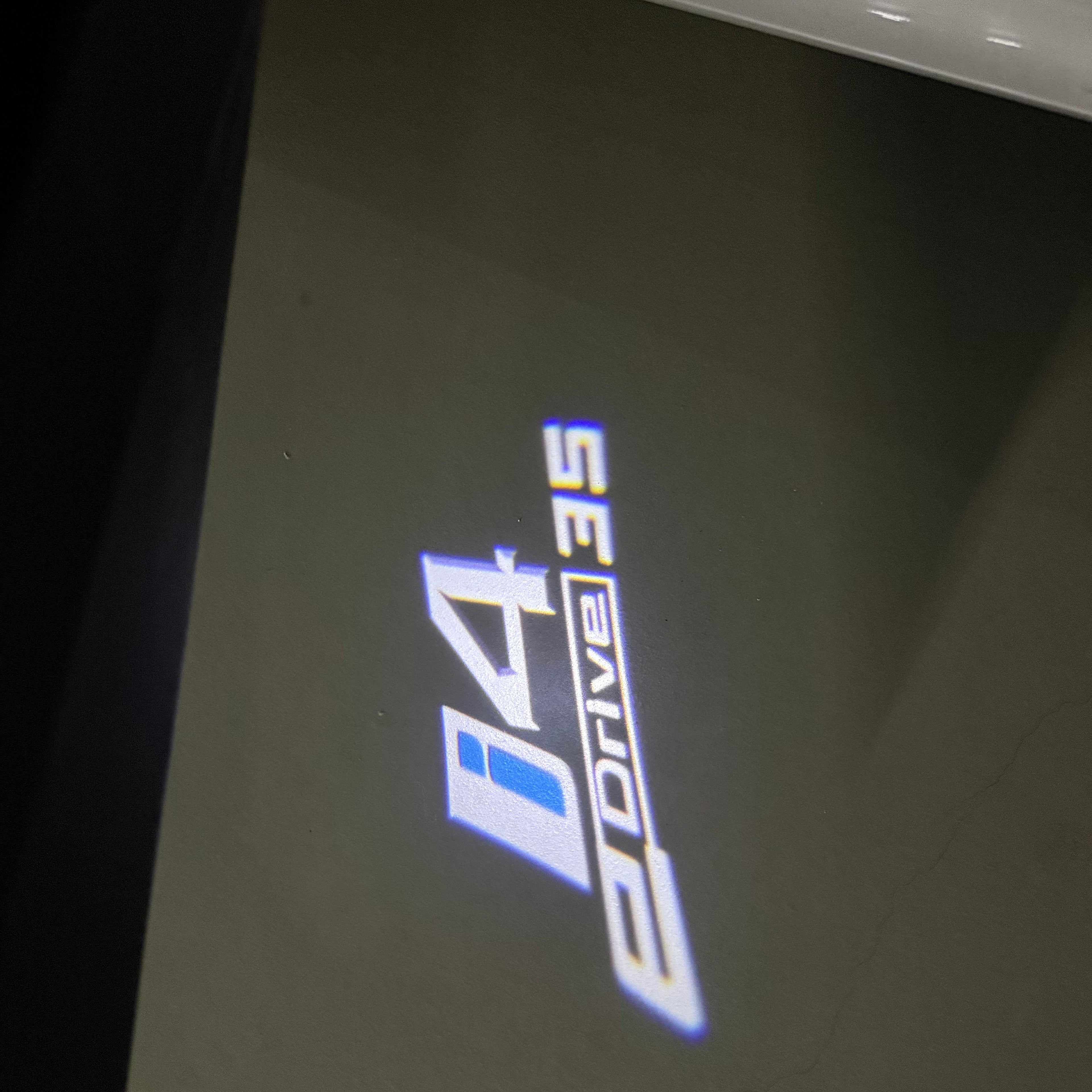 BMW M3 LOGO PROJECTOT LIGHTS Nr.24 (Menge 1 = 1 Sets/2 Türleuchten)