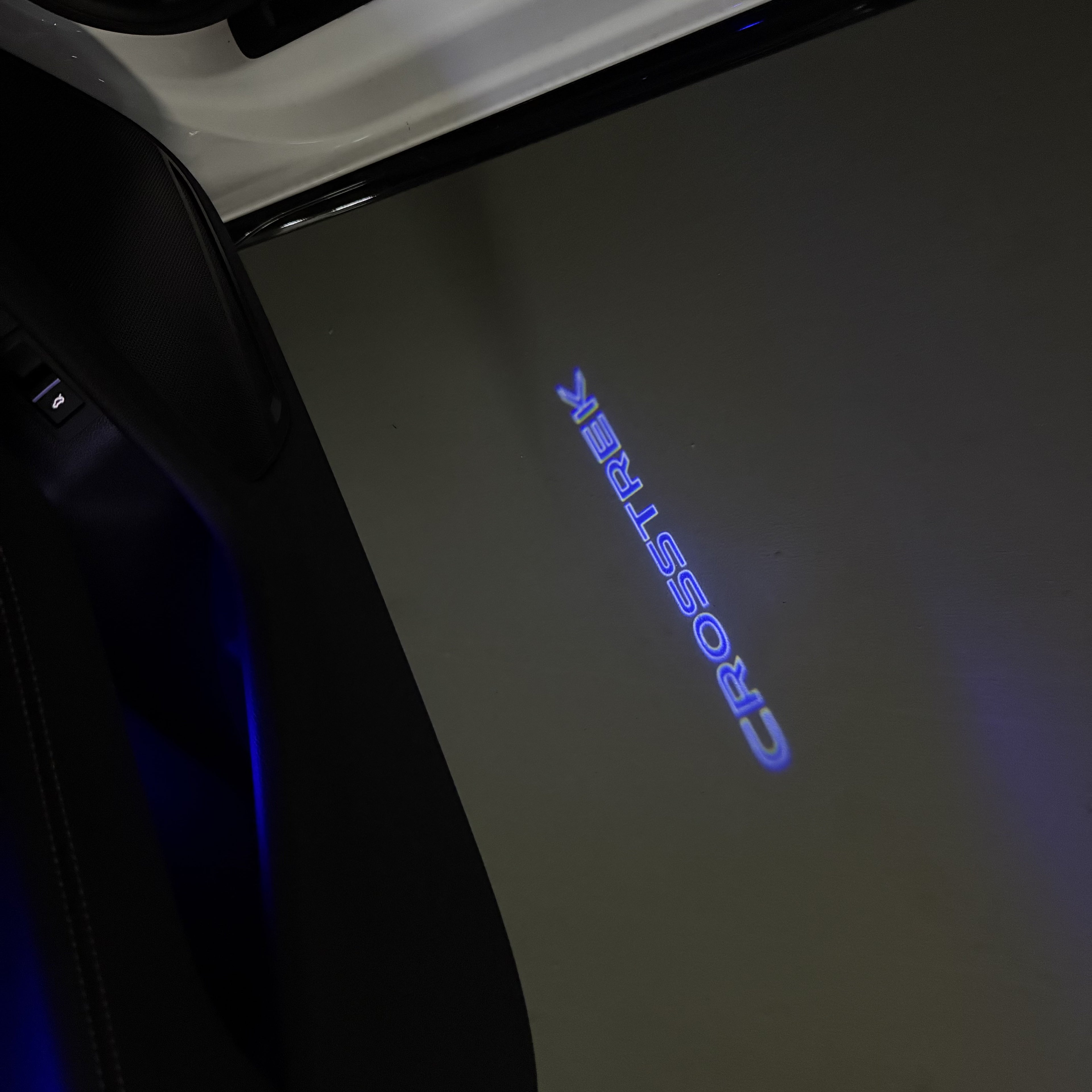 SUBARU CROSSTREK LOGO PROJECROTR LIGHTS (quantity 1 = 1 sets/2 door lights) Nr.03A41