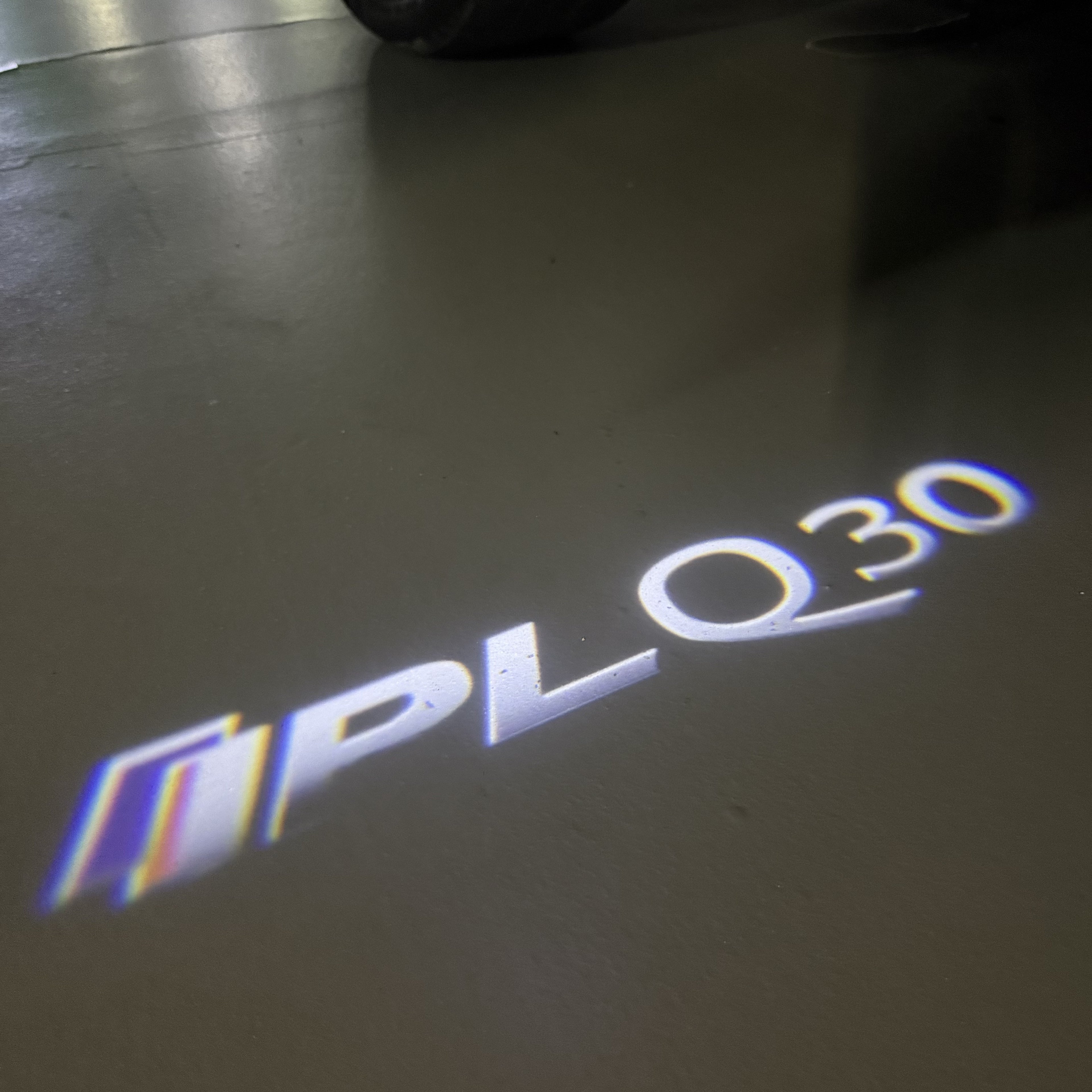 LUCI PROIETTORI LOGO INFINITI QX56 Nr.74 (quantità 1 = 1 set / 2 luci porta)