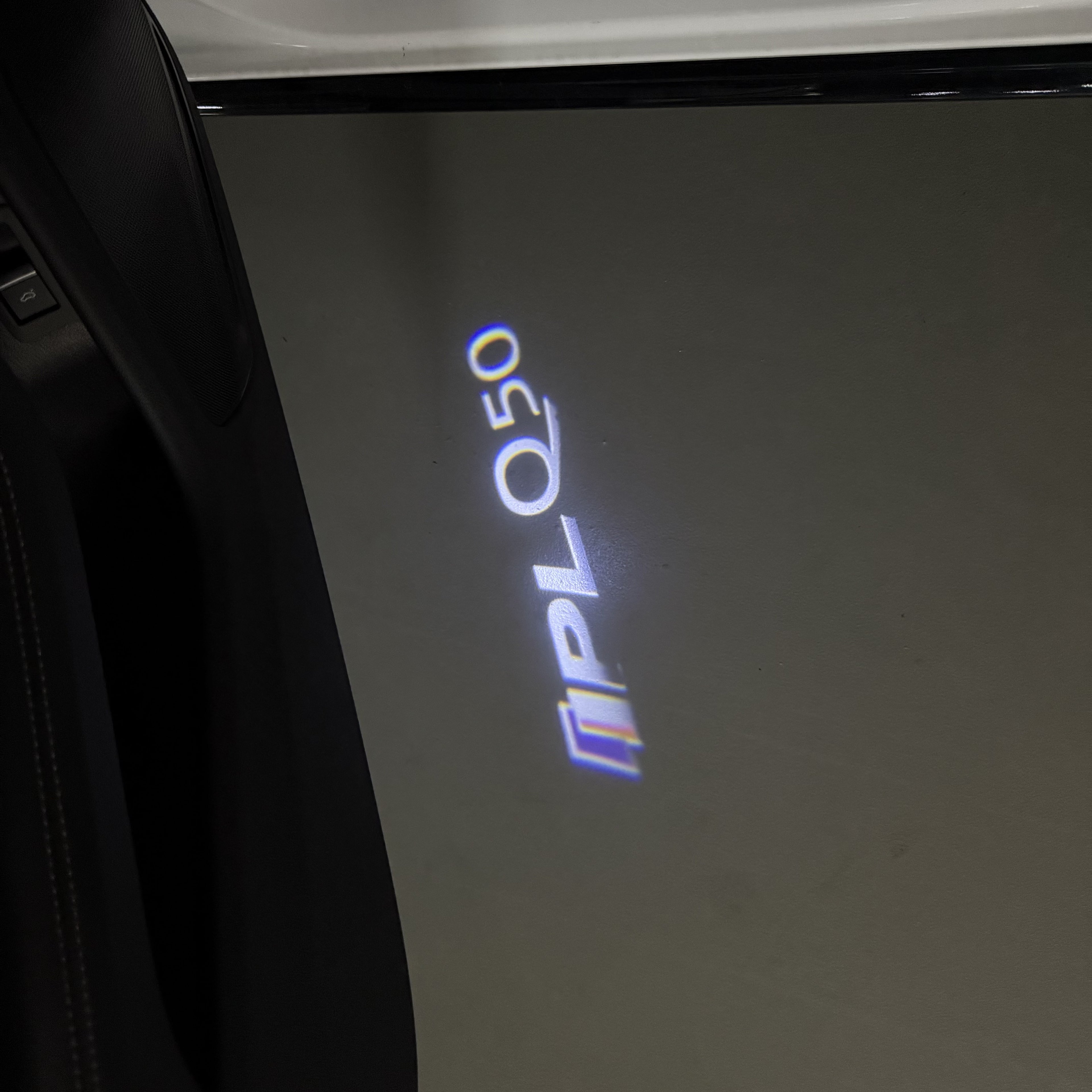 INFINTI QX56 LOGO PROJECROTR LIGHTS Nr.74 (Menge 1 = 1 Sets/2 Türleuchten)