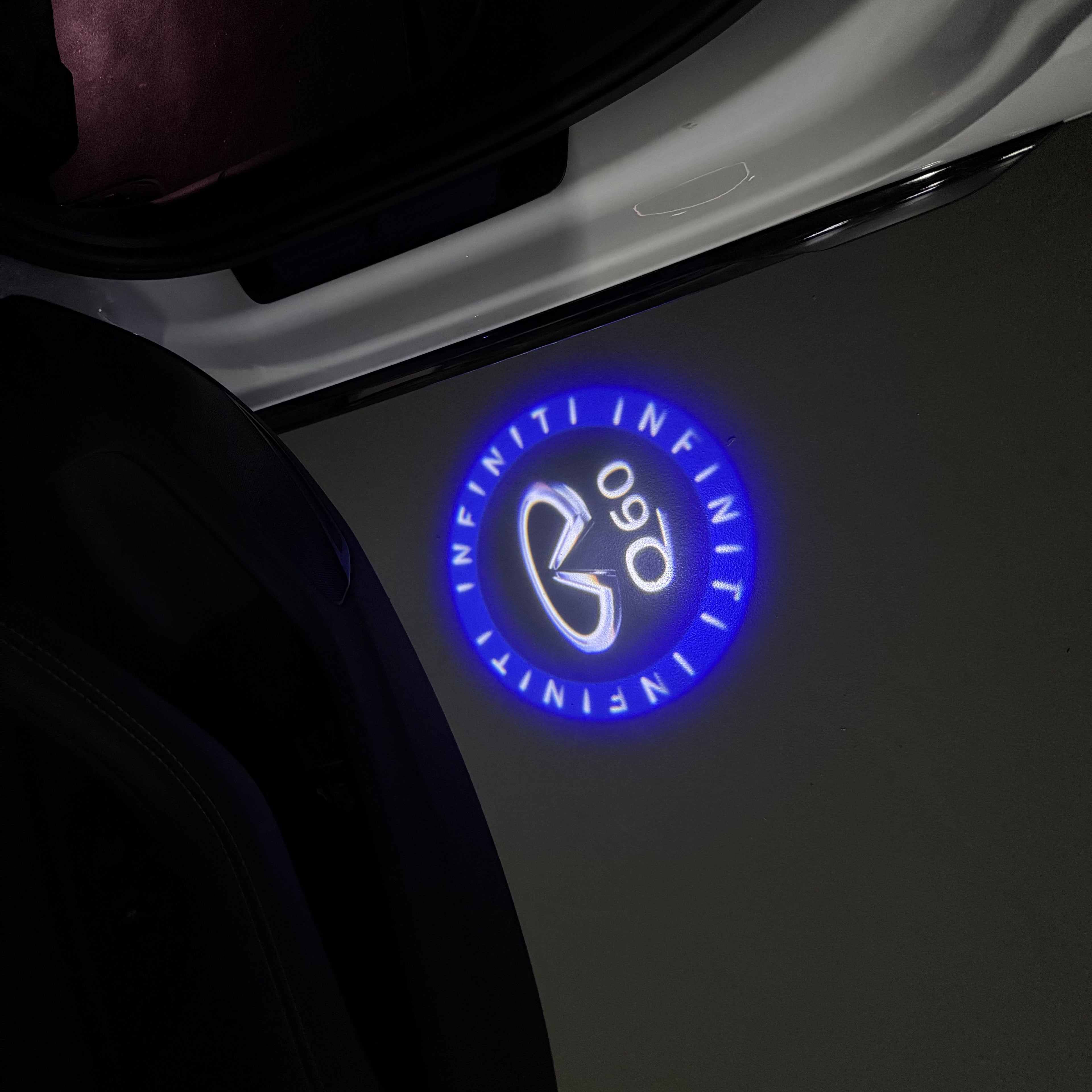 رقم قياسي 74 مصباح الباب مجموعة البند رقم QX56 INFINTI