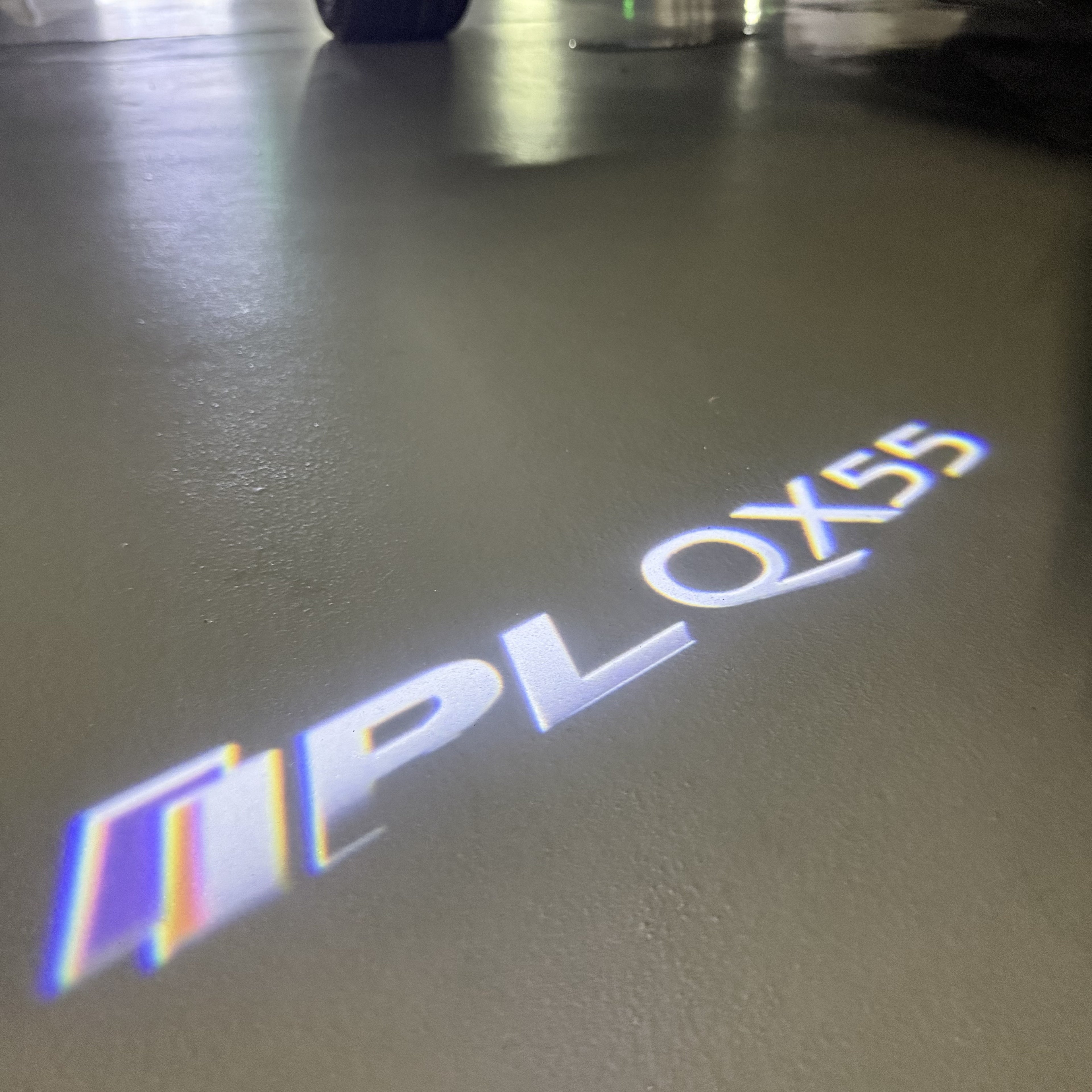INFINTI QX56 LOGO PROJECROTR LIGHTS Nr.74 (quantité 1 = 1 ensemble/2 feux de porte)