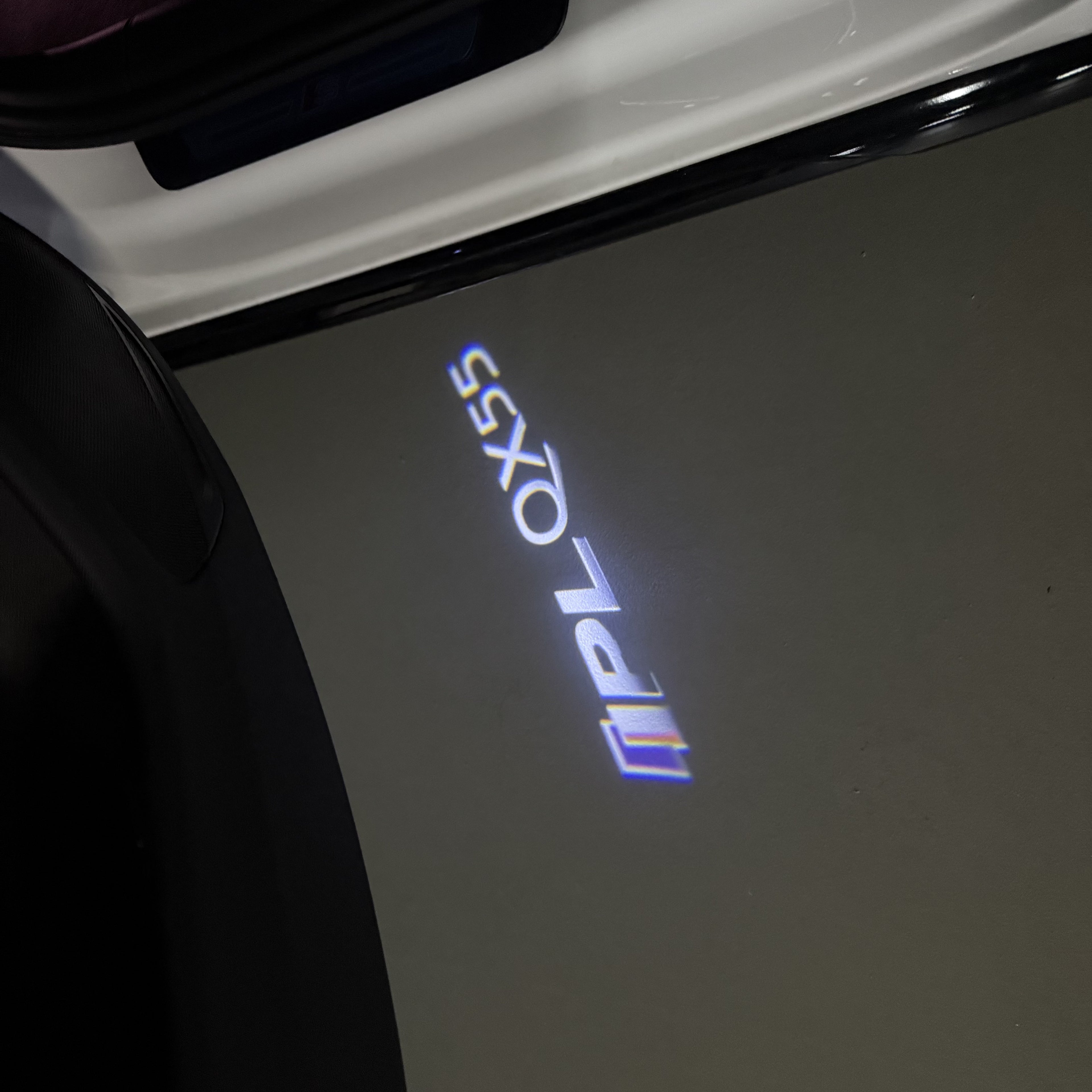 INFINTI QX56 LOGO PROJECROTR LIGHTS Nr.74 (quantité 1 = 1 ensemble/2 feux de porte)