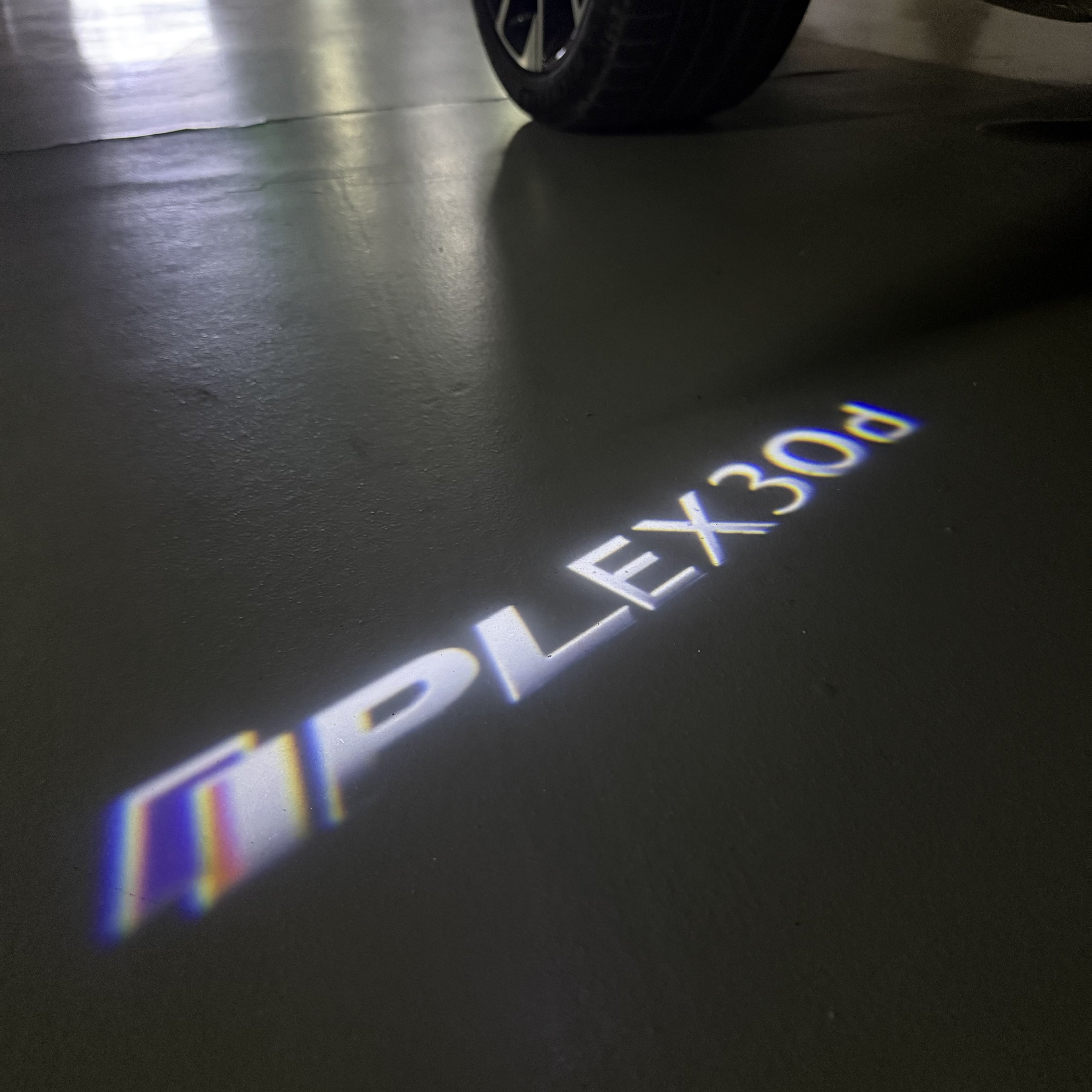 INFINTI QX56 LOGO PROJECROTR LIGHTS Nr.74 (Menge 1 = 1 Sets/2 Türleuchten)