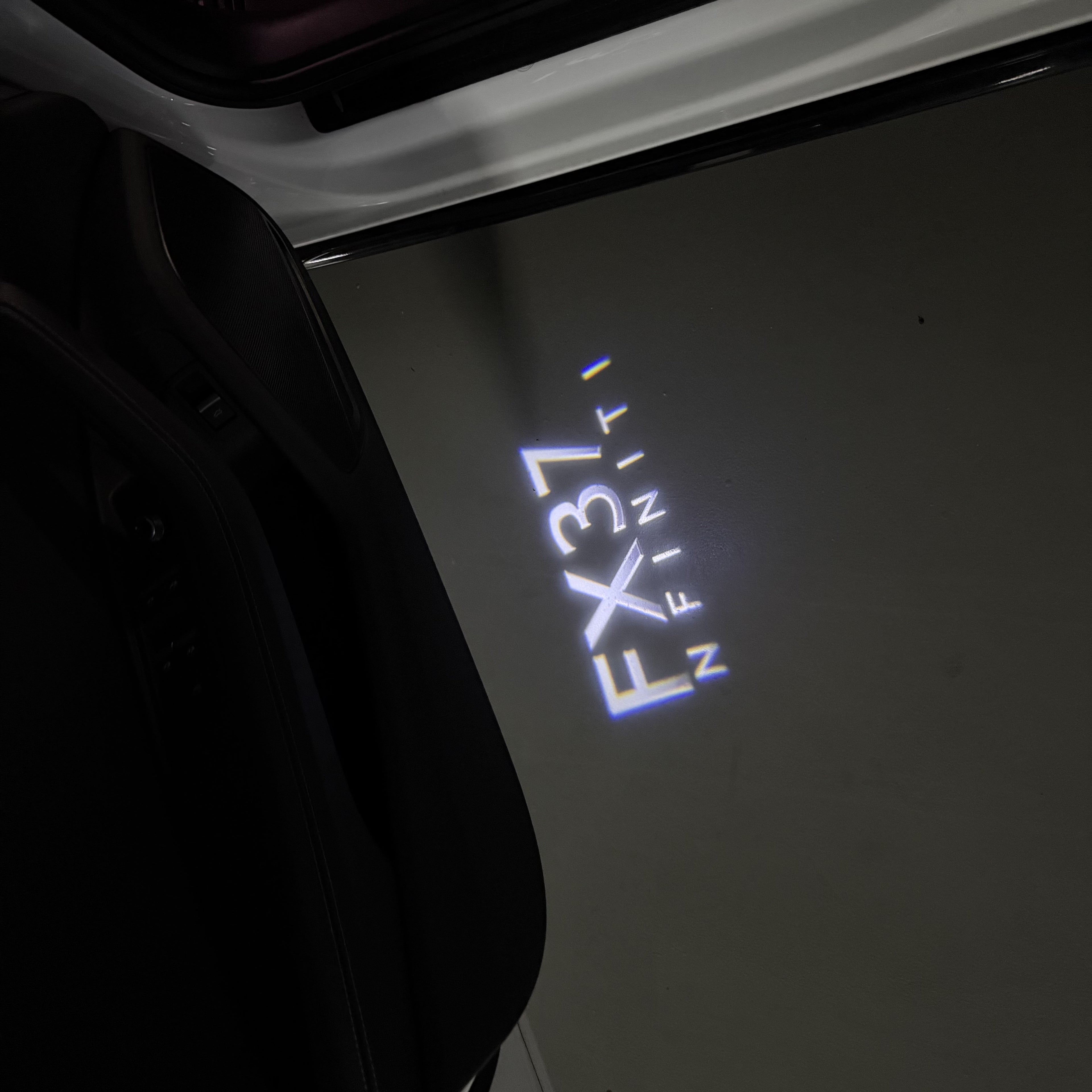رقم قياسي 74 مصباح الباب مجموعة البند رقم QX56 INFINTI
