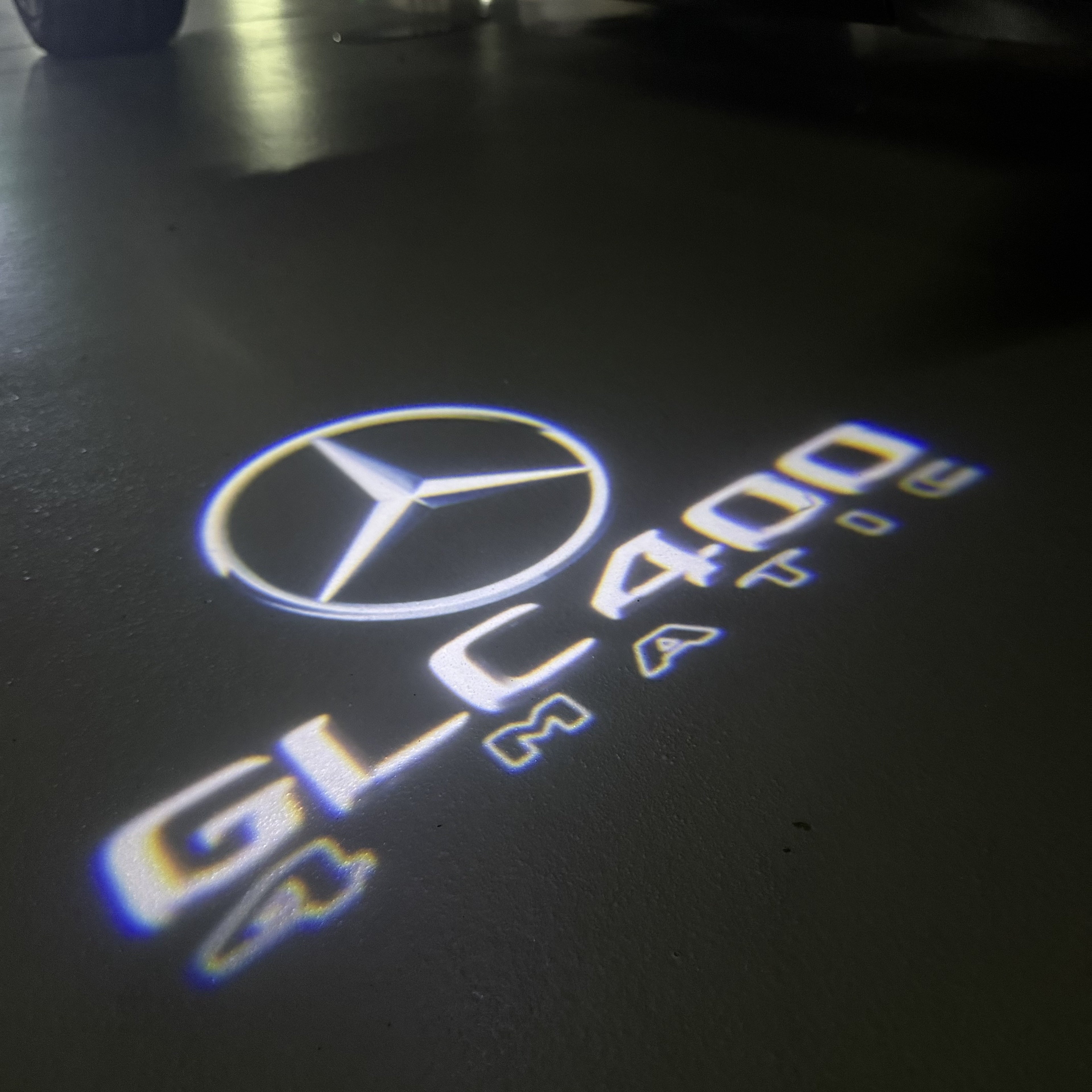 أضواء بروجكتور شعار MERCEDES BENZ رقم 03 (الكمية 1 = 1 مجموعة / 2 أضواء باب)