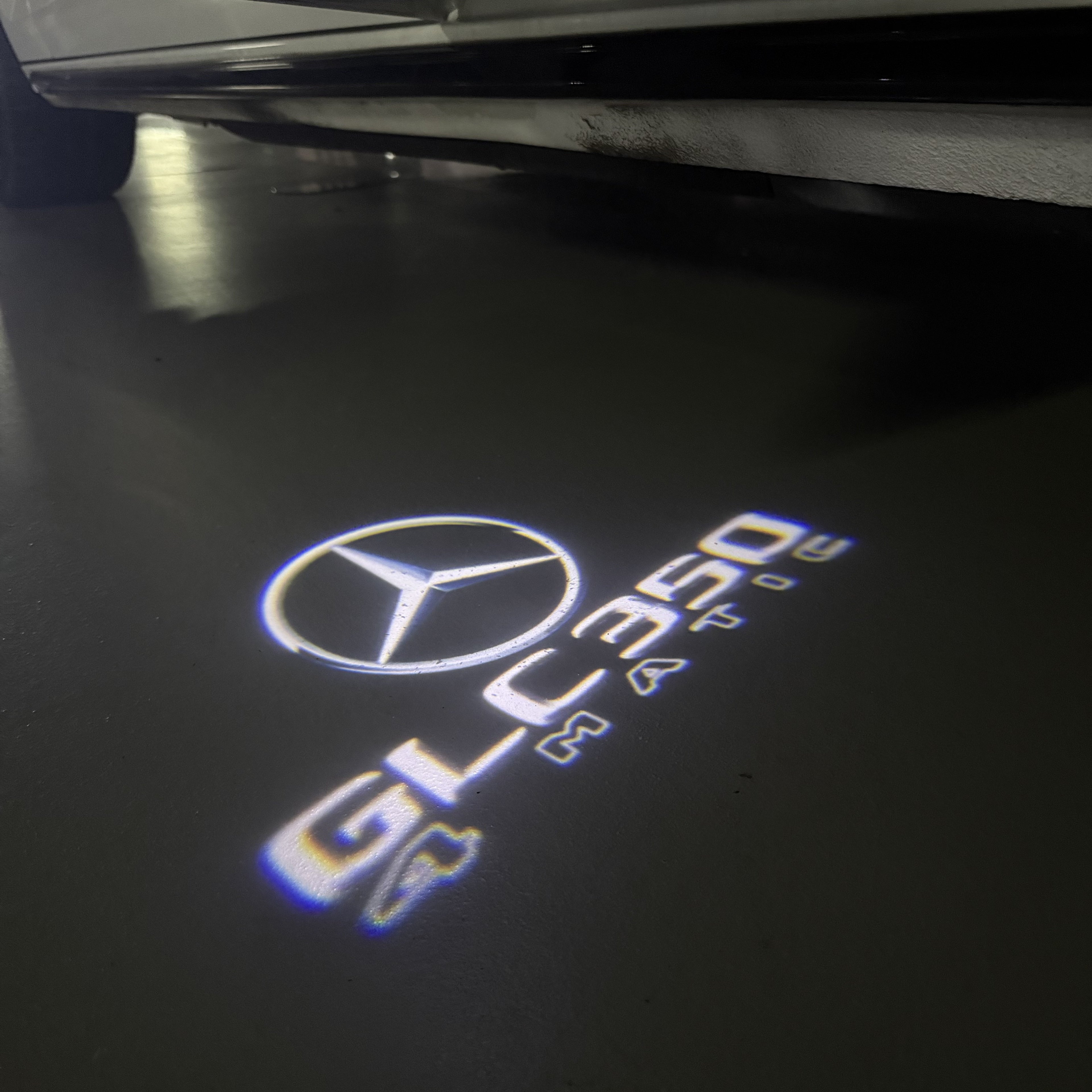 أضواء بروجكتور شعار MERCEDES BENZ رقم 03 (الكمية 1 = 1 مجموعة / 2 أضواء باب)