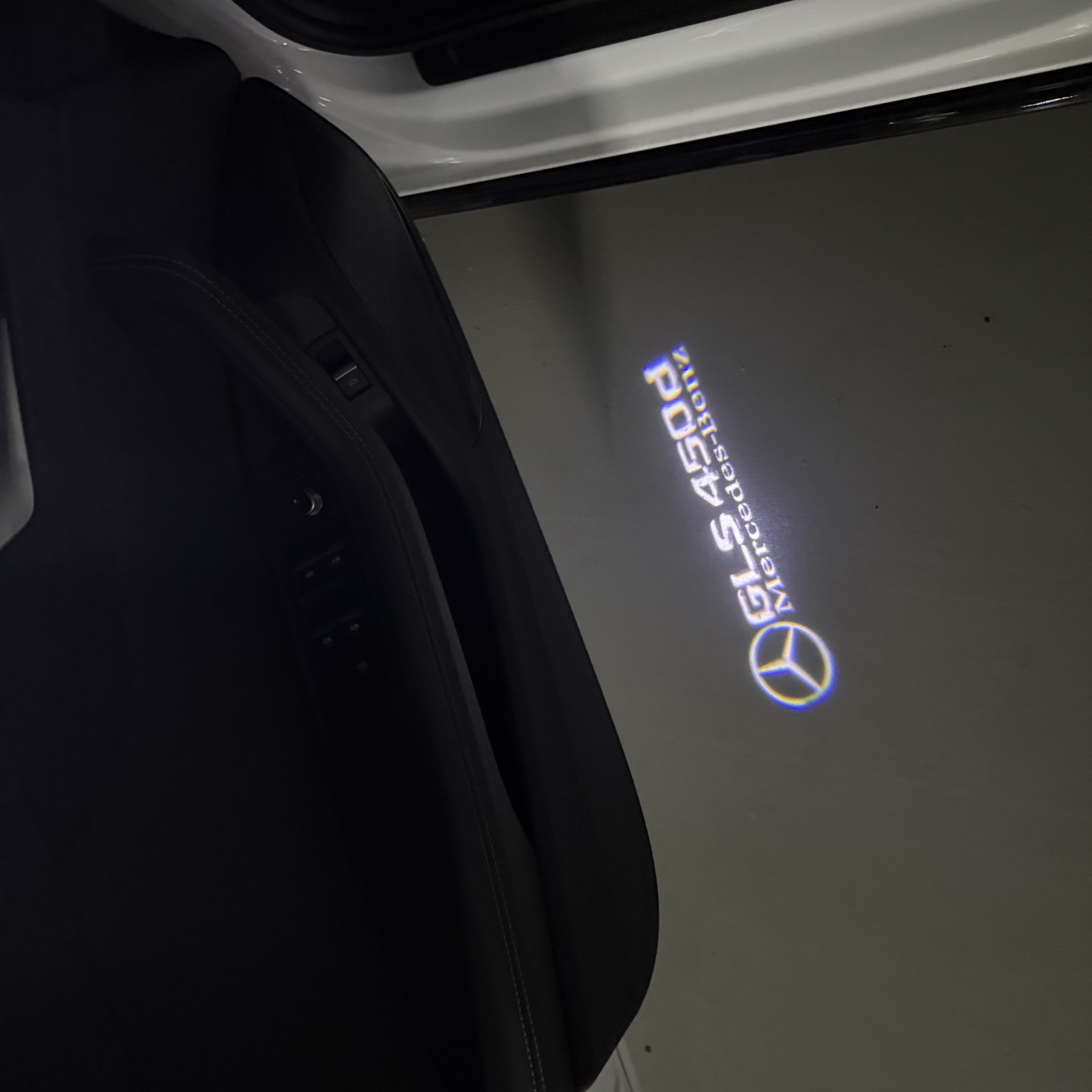 أضواء بروجكتور شعار MERCEDES BENZ رقم 03 (الكمية 1 = 1 مجموعة / 2 أضواء باب)
