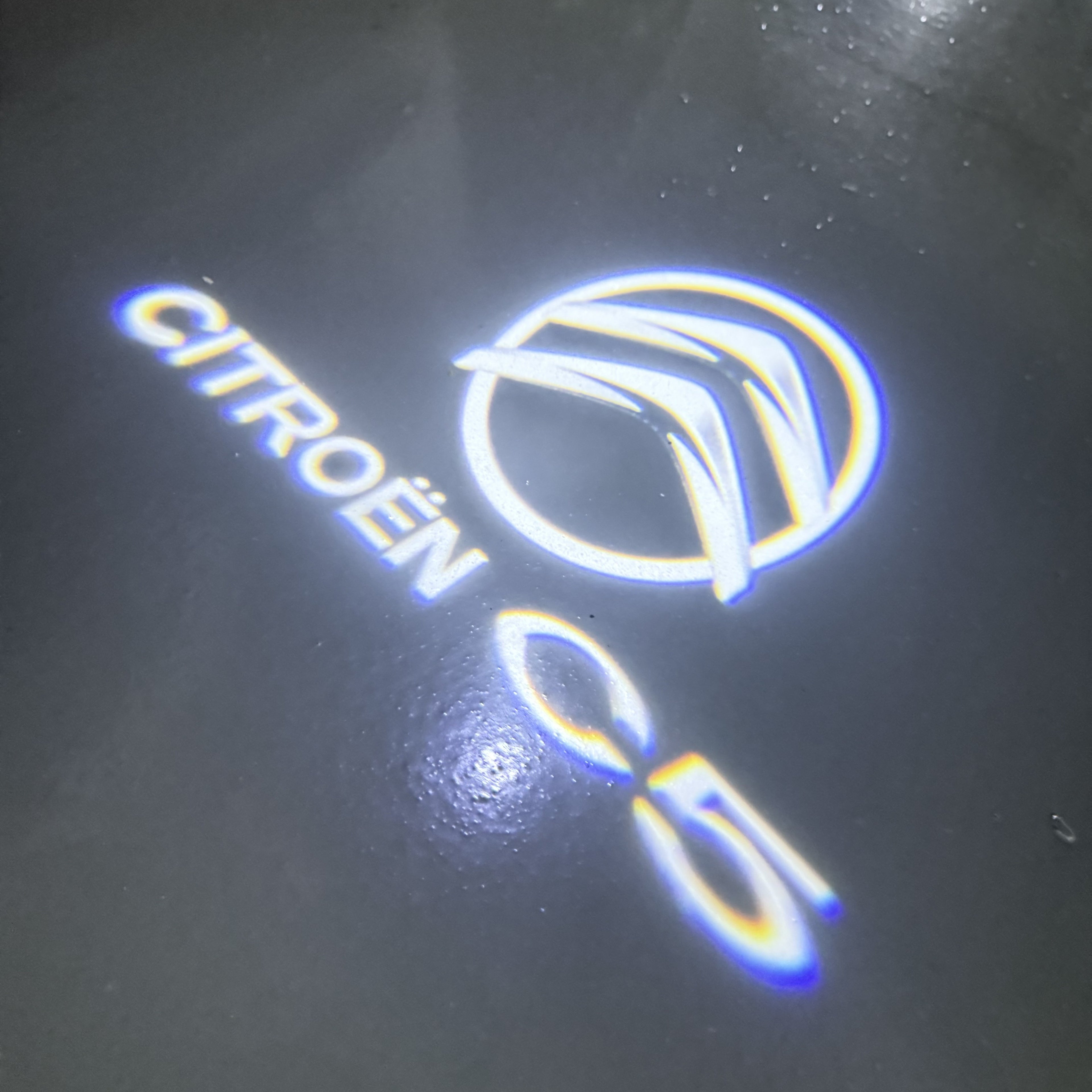 CITROËN  C5   LOGO PROJECTOT LIGHTS (quantity 1 = 1 sets/2 door lights) Nr.6024q0t0146
